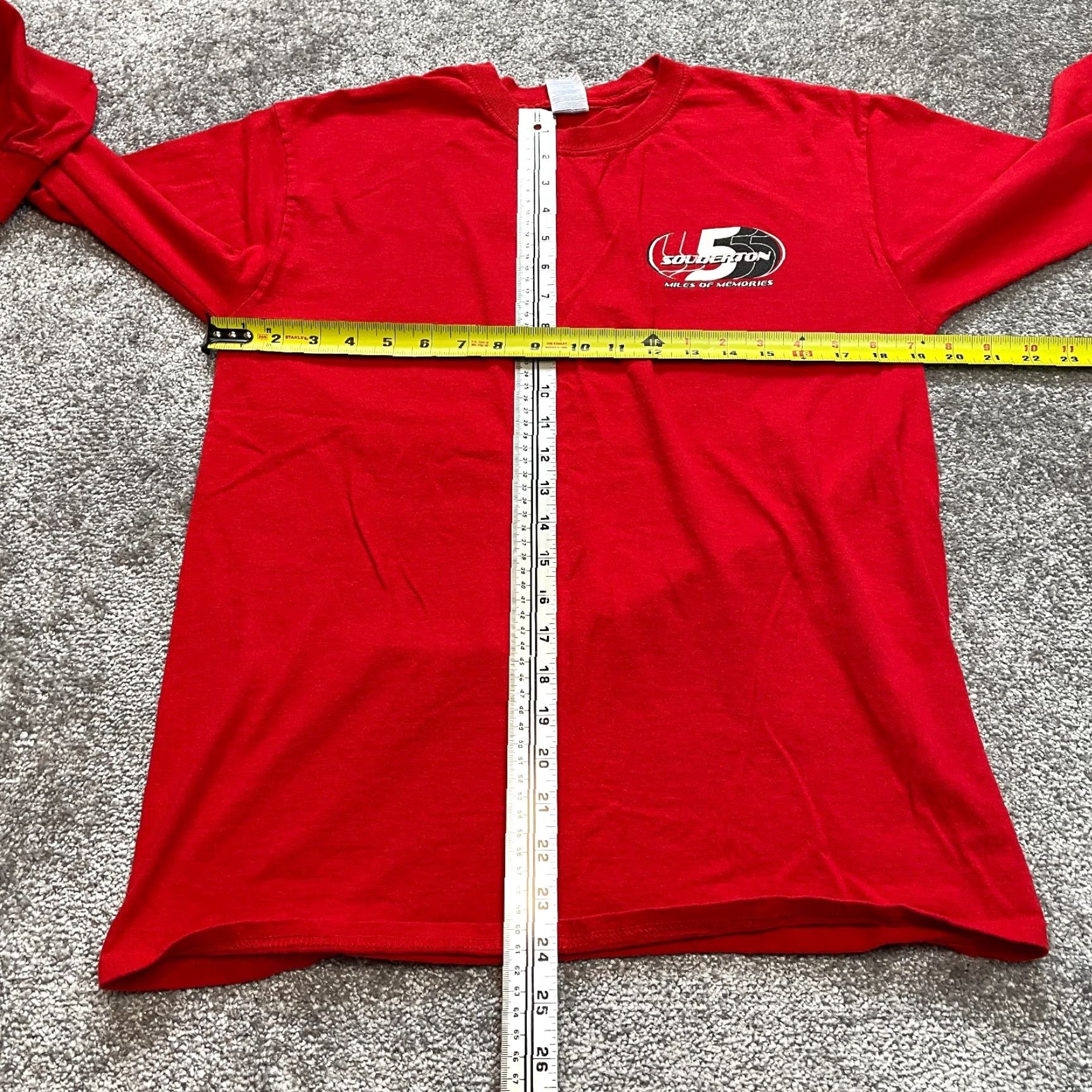Gildan Gildan Heavy Cotton Shirt M Unisex Adults Red Long Sleeve Crew Neck Souderton Miles Memories 2020-2029 All Seasons Logo Vintage: No Size US M / EU 48-50 / 2 - 6 Thumbnail