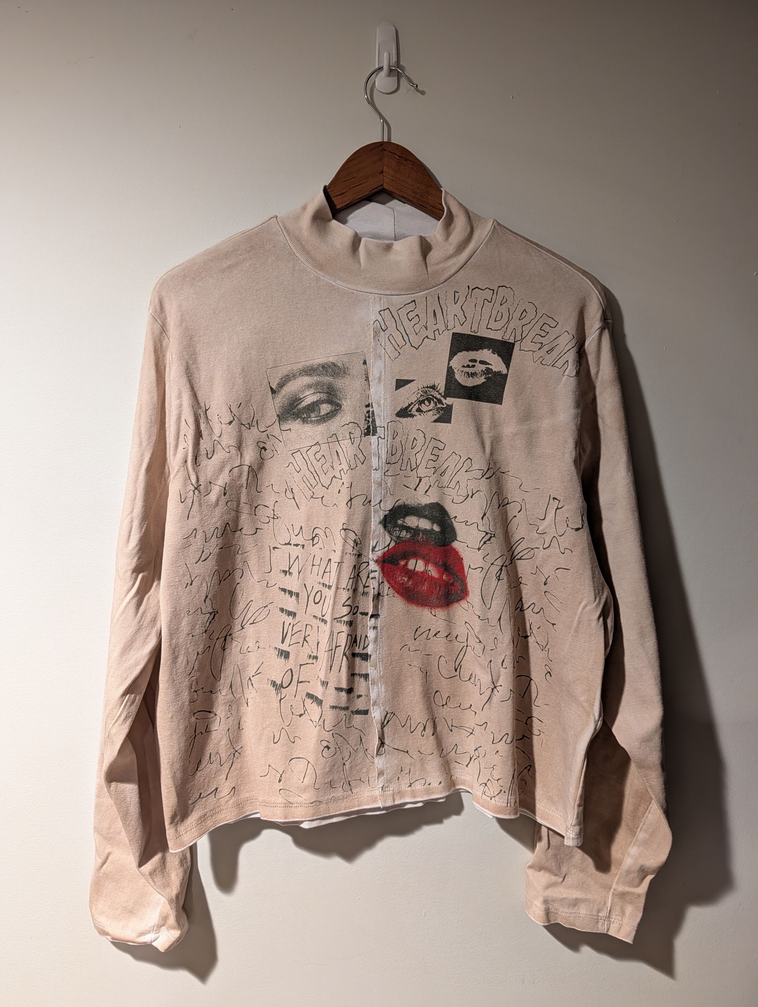 Hot Topic Social Collision Hot Topic Heartbreak Mock Neck Shirt Womens Size S / US 4 / IT 40 - 1 Thumbnail