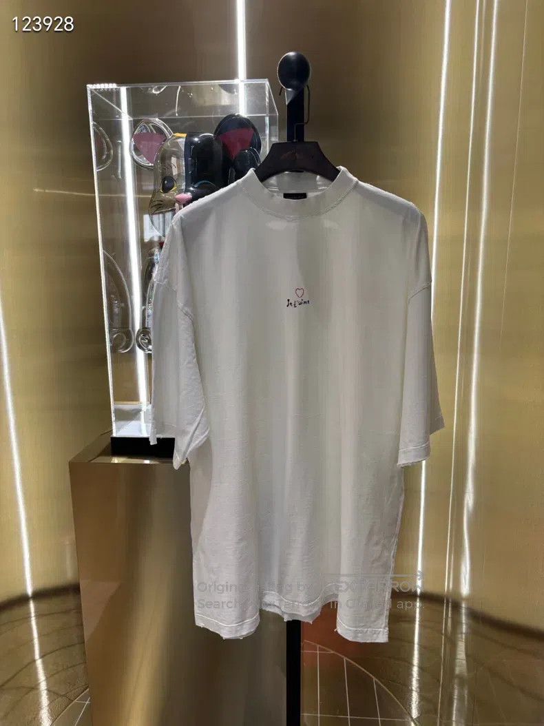 Balenciaga Balenciaga T-Shirt, Size S Size S / US 4 / IT 40 - 1 Thumbnail