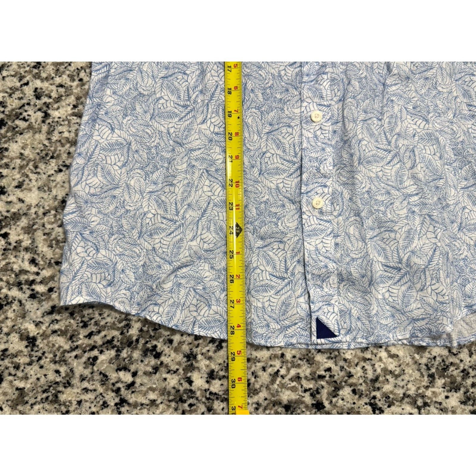UNTUCKit VINTAGE UNTUCKit Shirt Men L Blue Linen Short Sleeve Floral Button Casual Business Summer Size US L / EU 52-54 / 3 - 2 Thumbnail
