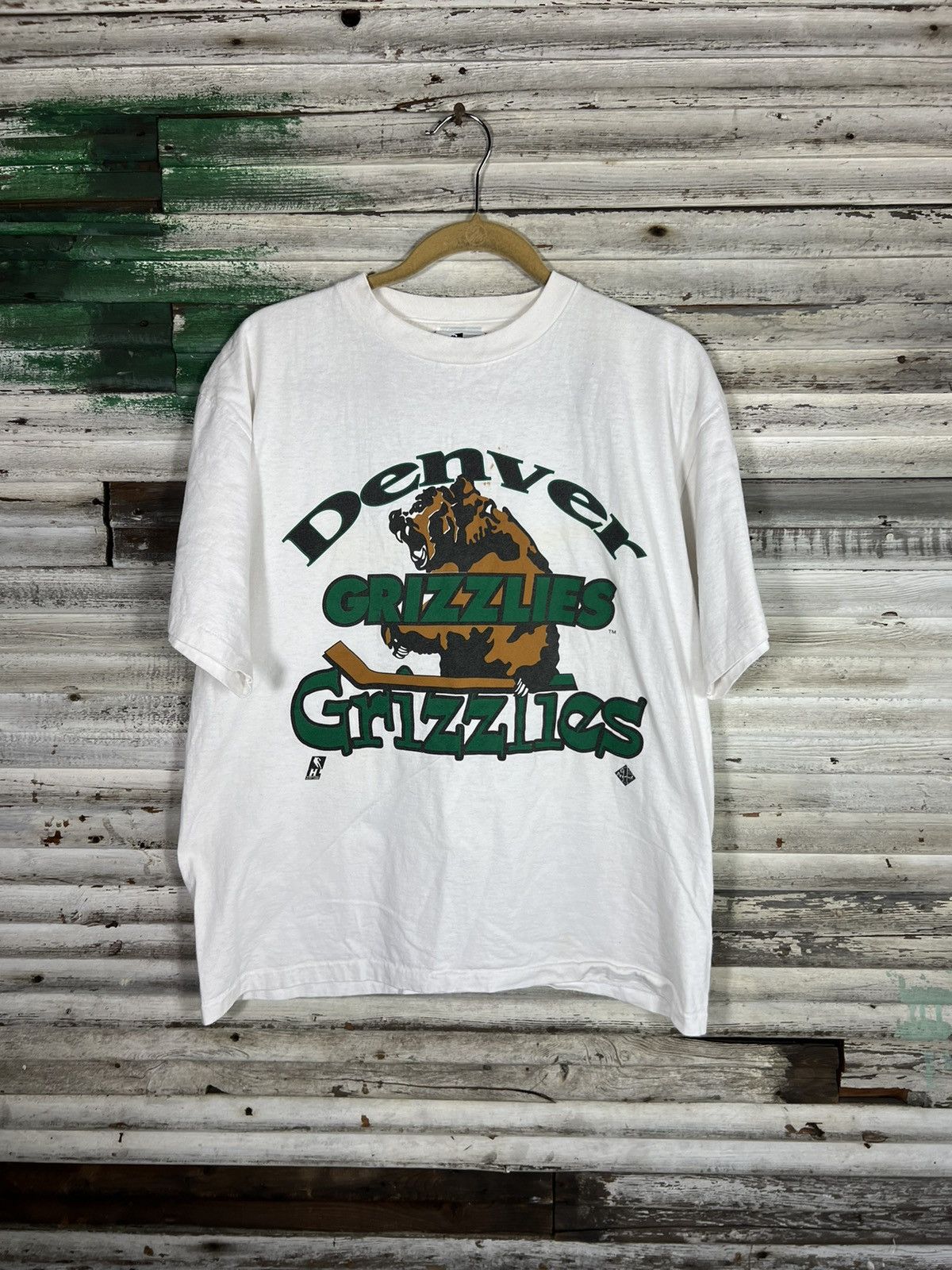 Vintage Vintage Denver Grizzlies Shirt Size US XL / EU 56 / 4 - 1 Thumbnail