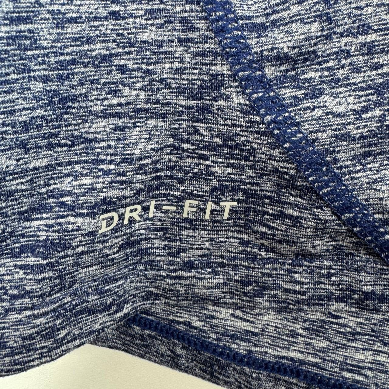 Nike Nike Dri Fit Running Pullover Blue Long Sleeve Size M Size US M / EU 48-50 / 2 - 5 Thumbnail