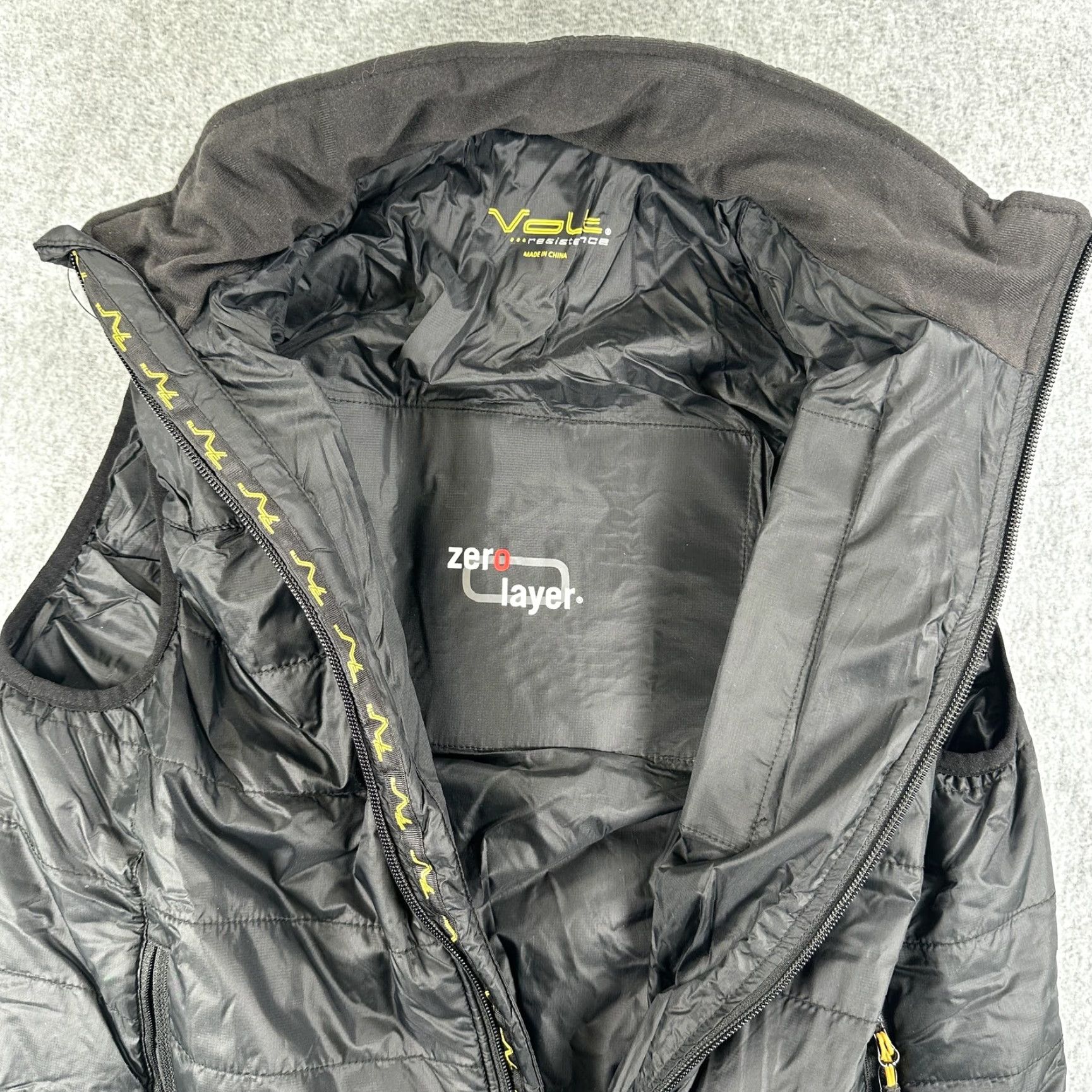 Layer 8 Volt Resistance Zero Layer Heated Vest Mens Small Black Quilted Insulated Vest Size US S / EU 44-46 / 1 - 5 Thumbnail