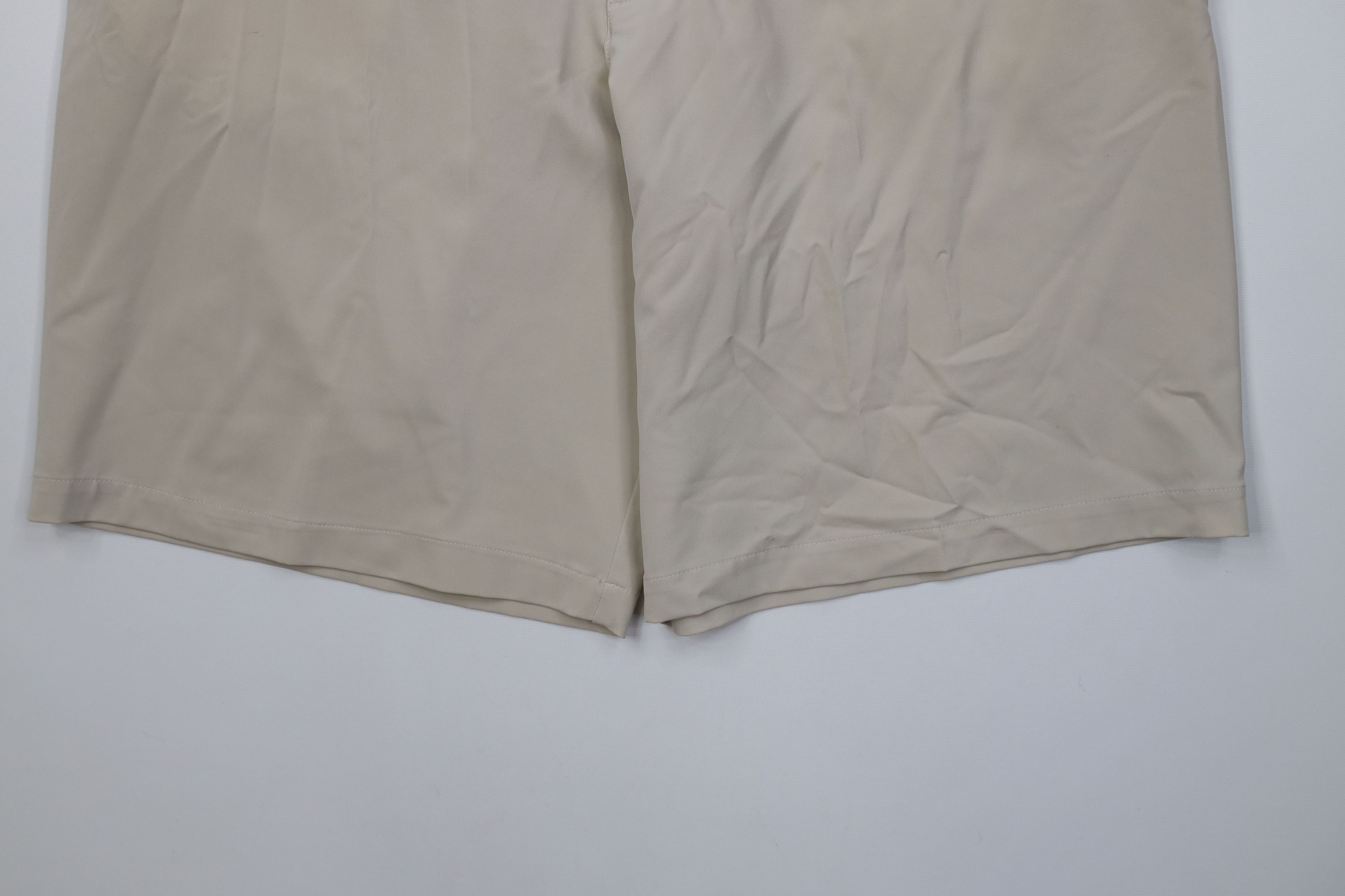 Nike Vintage Y2K Nike Golf Mini Swoosh Tech Chino Shorts Stone Size US 38 / EU 54 - 4 Thumbnail