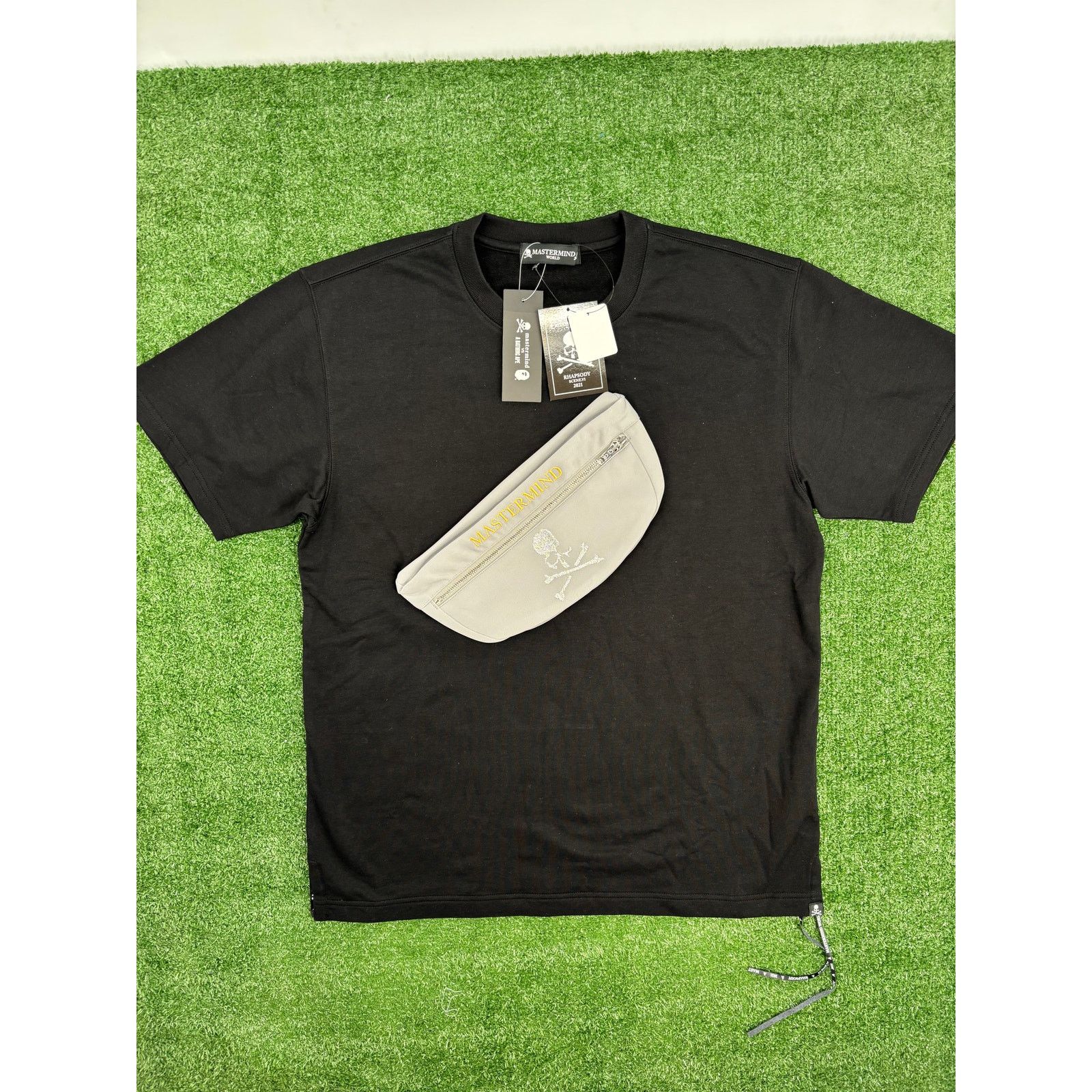 Mastermind Japan Mastermind World Pouch Bag Black T-Shirt Size Small Size US S / EU 44-46 / 1 - 1 Thumbnail