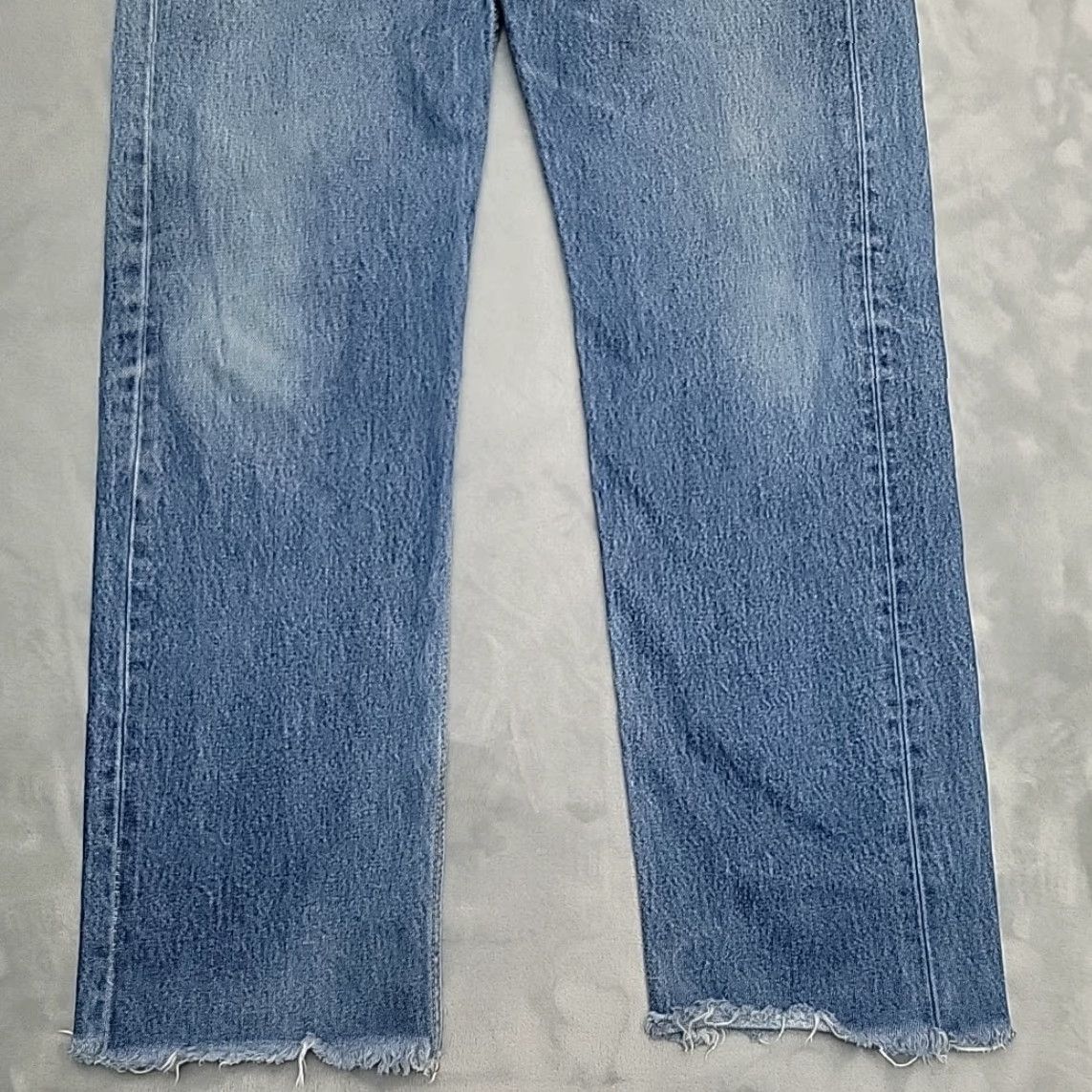 Denime VINTAGE Levis Jeans 501 Mens 34 Regular Blue Denim Straight Leg Button Fly Pants 90s USA Classic Mens Size US 34 / EU 50 - 2 Thumbnail