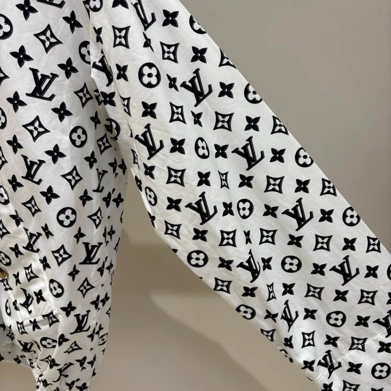 Louis Vuitton Louis Vuitton 23 white logo full-print cotton hooded draws Size XS / US 0-2 / IT 36-38 - 4 Thumbnail