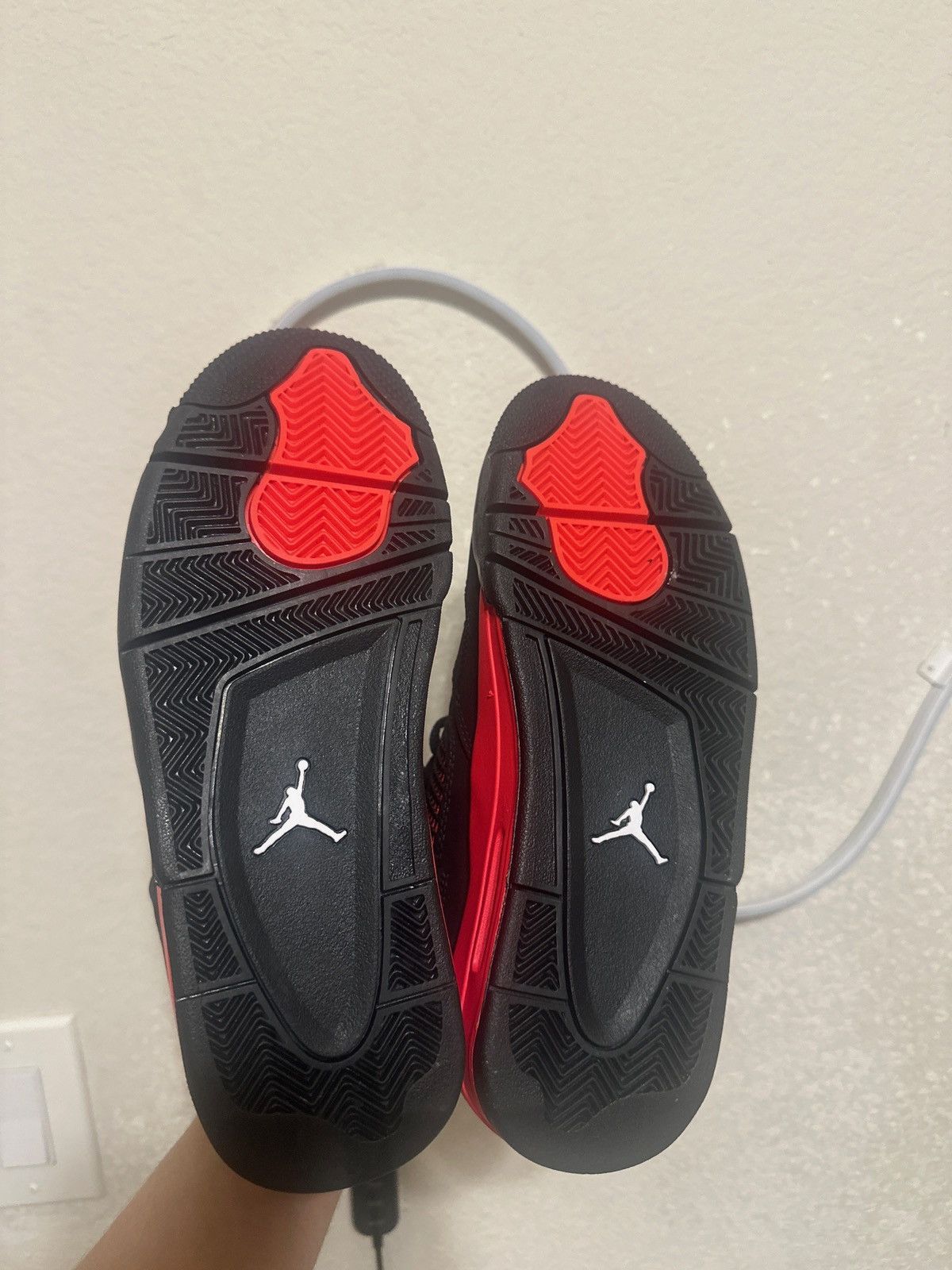 Jordan Brand Jordan 4 Red Thunder Size US 7 / EU 40 - 7 Thumbnail