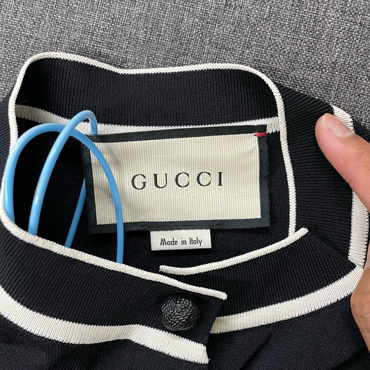 Gucci Gucci Black hem retro logo cardigan swaeter 2501-Nextarrow Size US S / EU 44-46 / 1 - 5 Thumbnail