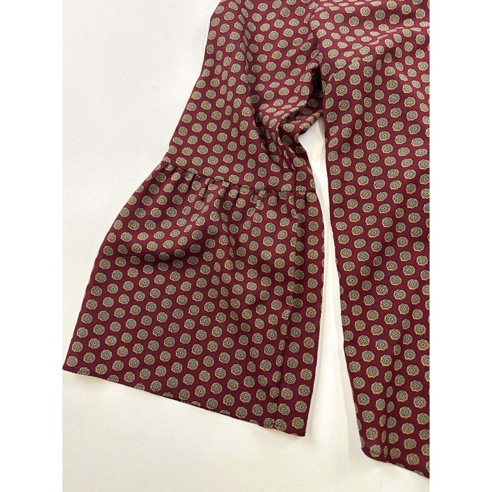 J.Crew VINTAGE J.Crew Blouse Womens Small Red V-Neck Bell Long Sleeve Popover Ladies Size S / US 4 / IT 40 - 2 Thumbnail