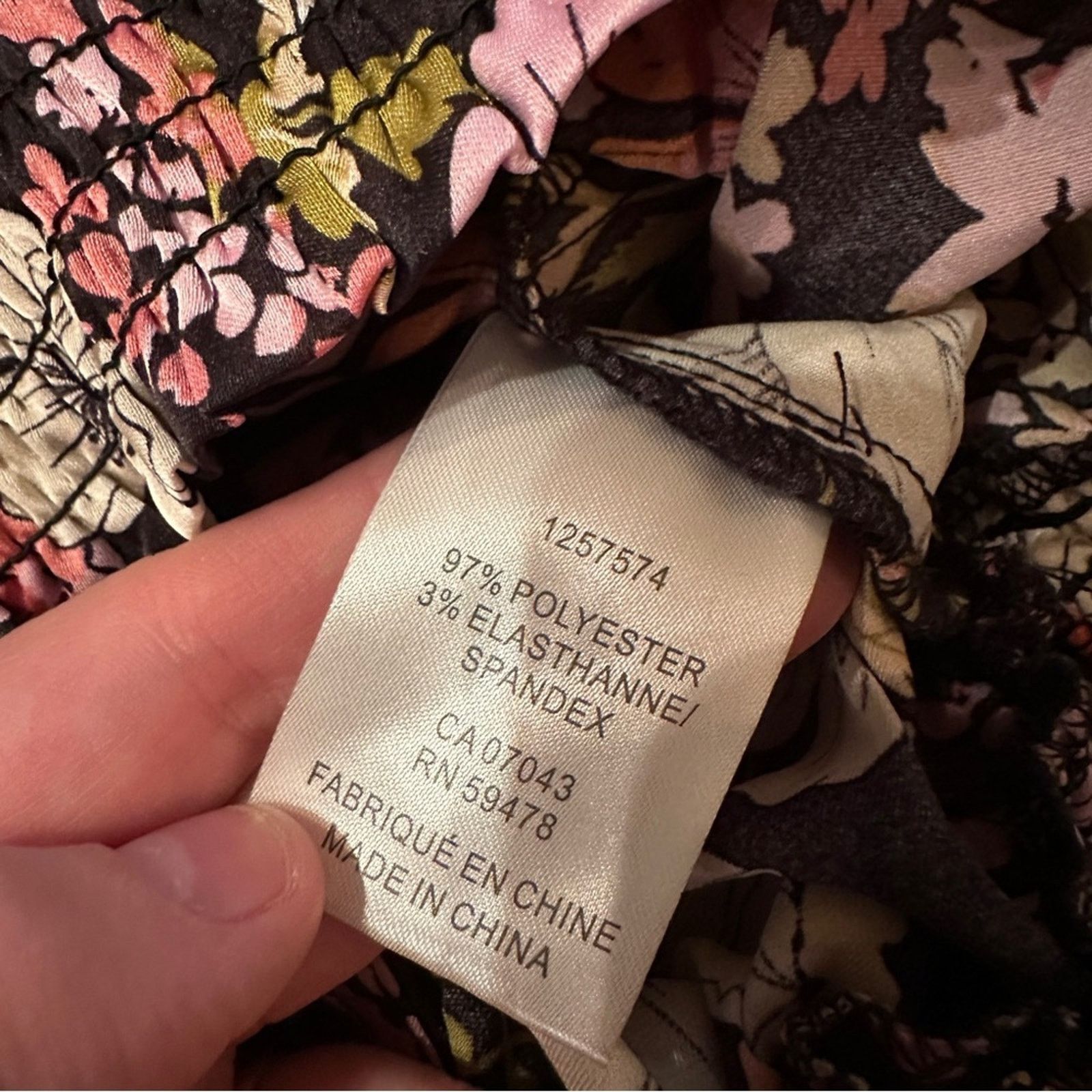 Joie Joie Black Floral Sleeveless Tie Neck Smocked Hem Top NEW Size S / US 4 / IT 40 - 5 Thumbnail