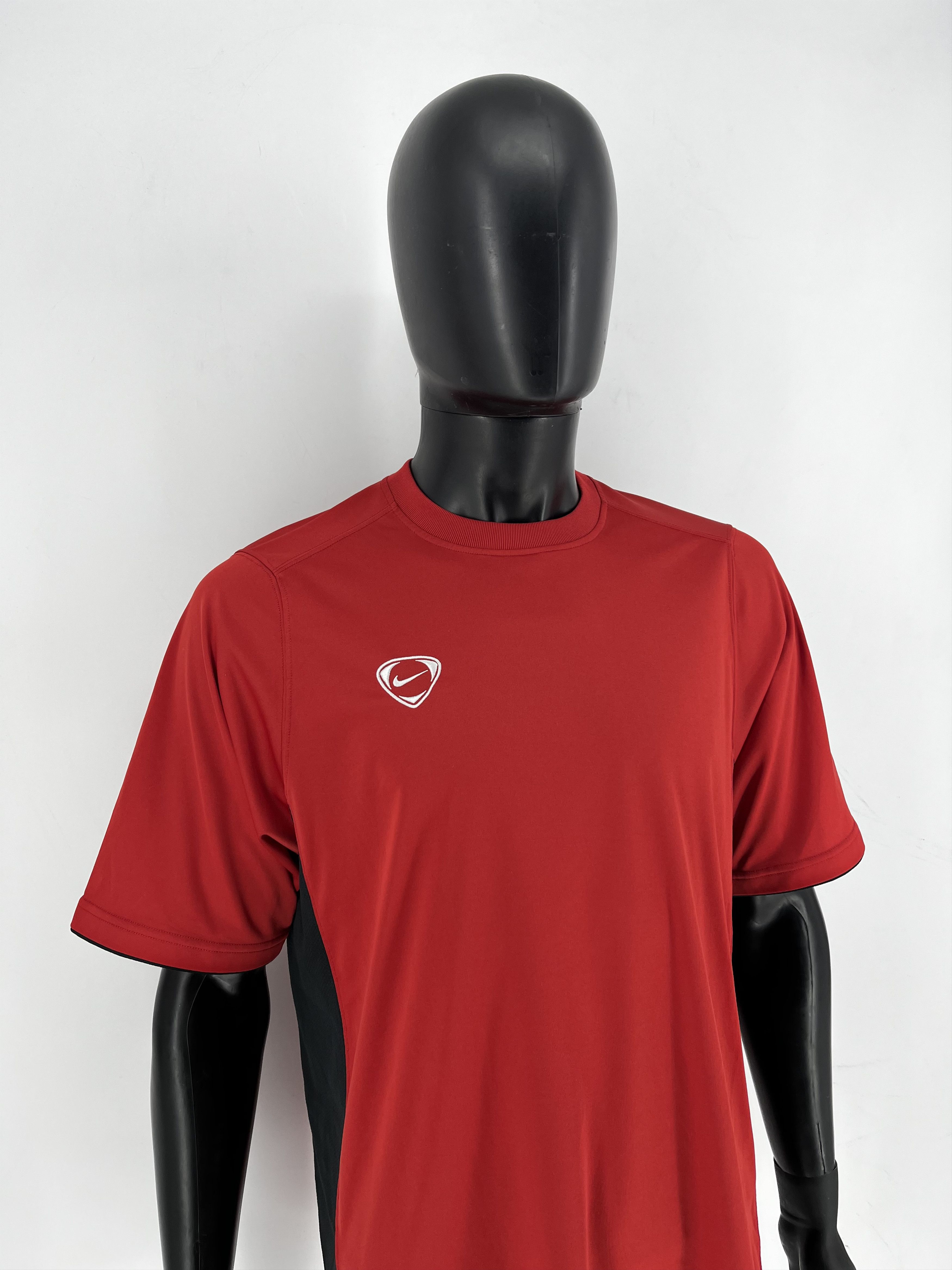 Nike Nike Red Mens Retro Swoosh Football Training Shirt L Size US L / EU 52-54 / 3 - 4 Thumbnail