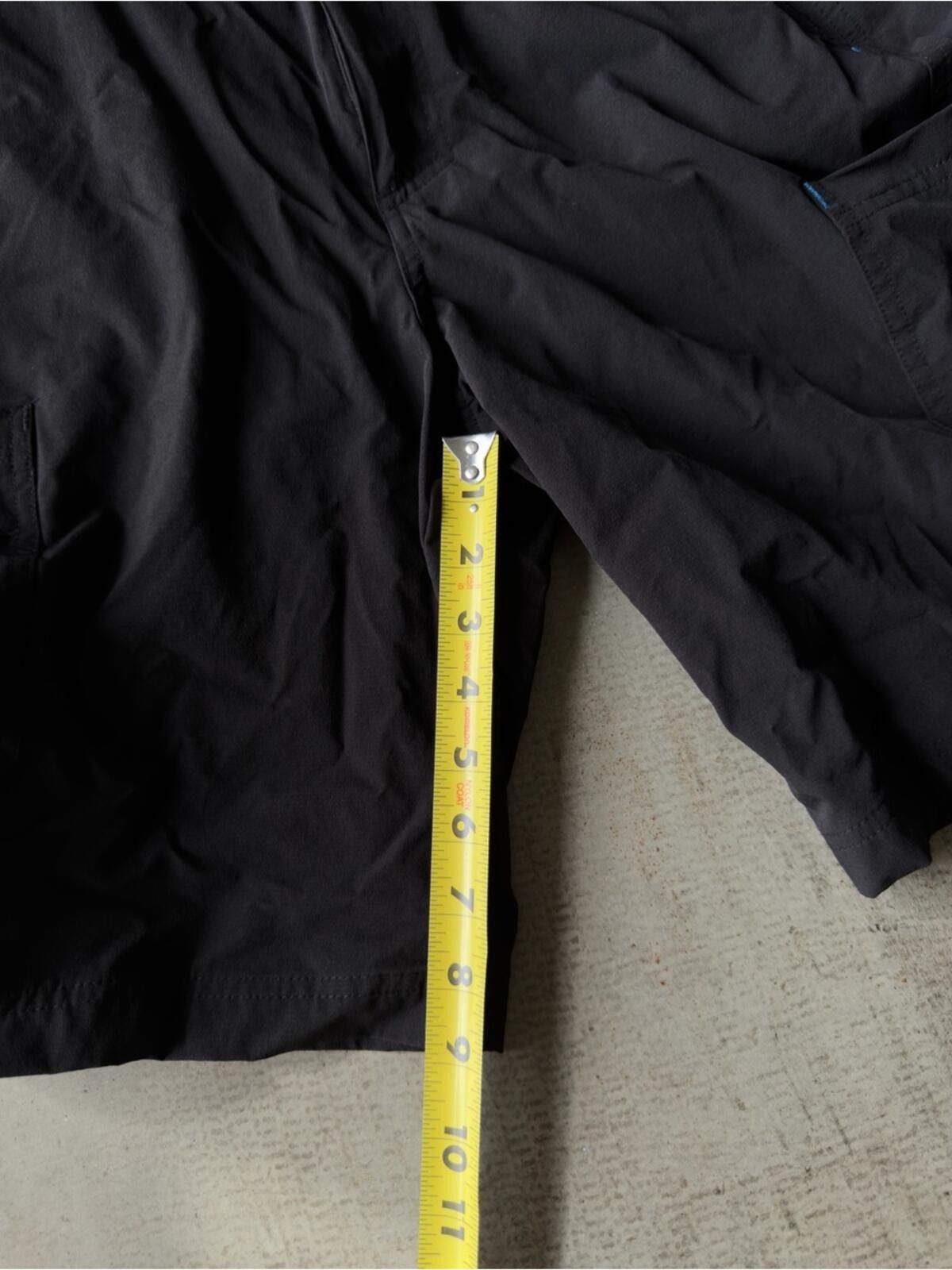 Other Men’s Cargo Shorts / Utility Pocket / Black Blue Detail Size US 30 / EU 46 - 6 Thumbnail