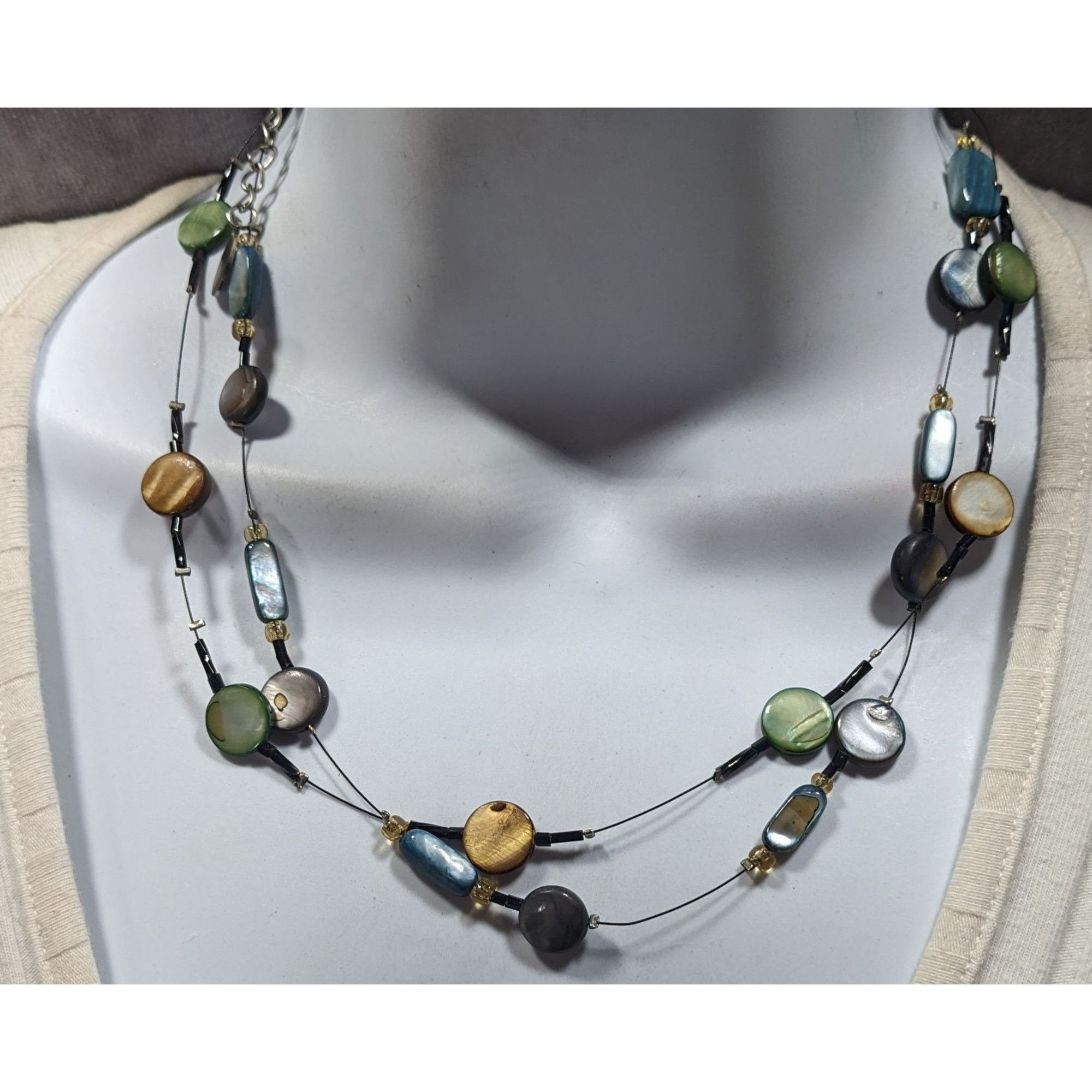 Other Mermaidcore Layered Rainbow Shell Beaded Station Necklace Size ONE SIZE - 2 Thumbnail