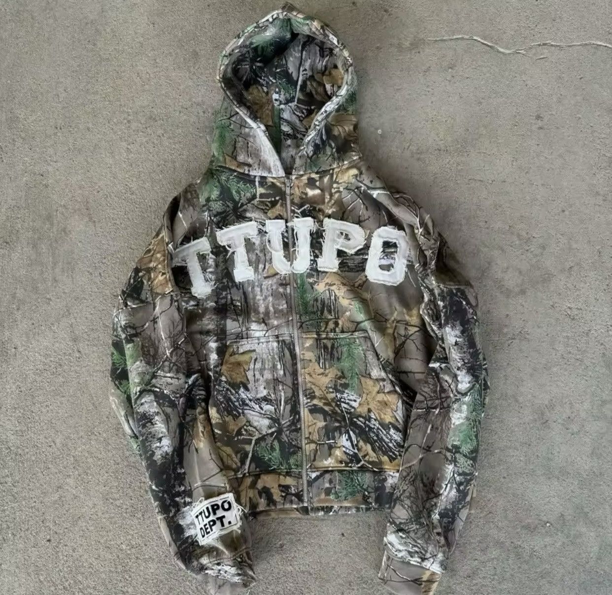 Japanese Brand Camouflage Embroidered Letter Zipper Hoodies Size US XXL / EU 58 / 5 - 2 Thumbnail