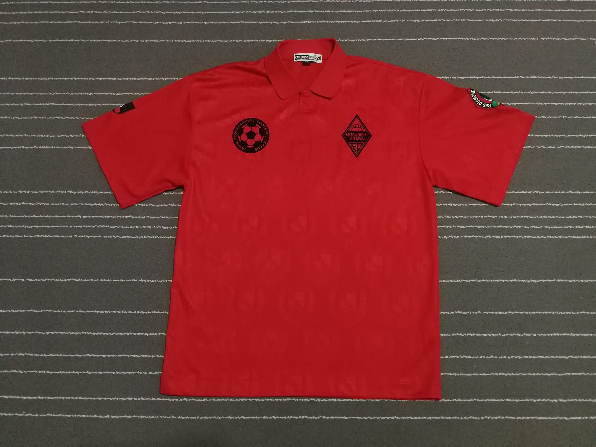 Japanese Brand × Vintage Vintage Urawa Red FC Single stich M 1813 Size US M / EU 48-50 / 2 - 1 Thumbnail