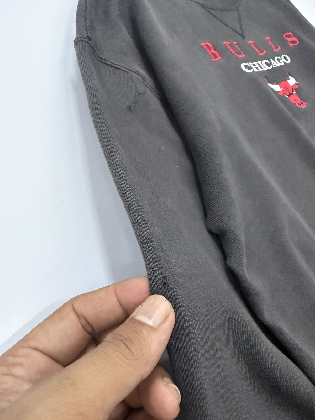 Vintage 🔥 Vtg 90s Faded Salem NBA Chicago Bulls USA Embroided Logo Size US L / EU 52-54 / 3 - 10 Thumbnail