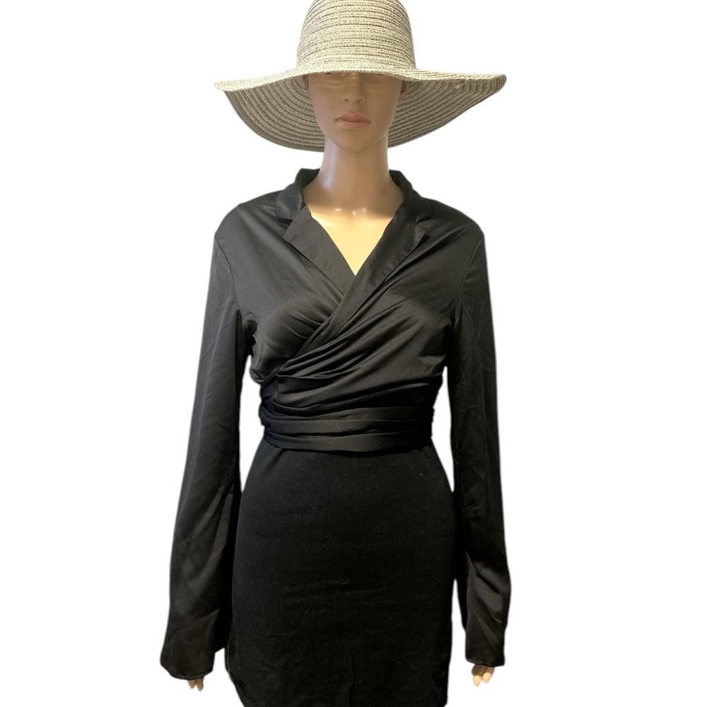 Designer Dynamite Black Satin Wrap around top size L Size L / US 10 / IT 46 - 1 Thumbnail