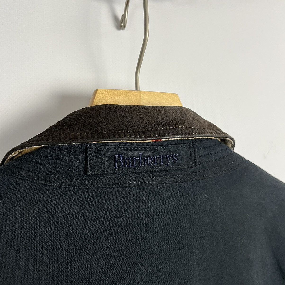 Burberry Vintage Rare Burberrys Nova Check Heritage Heavy Jacket 90’s Size US M / EU 48-50 / 2 - 21 Thumbnail