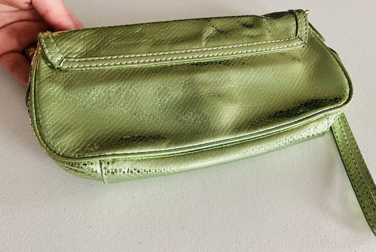 Michael Kors Michael Kors Purse Metallic Green Snake Print Wristlet Size ONE SIZE - 7 Thumbnail