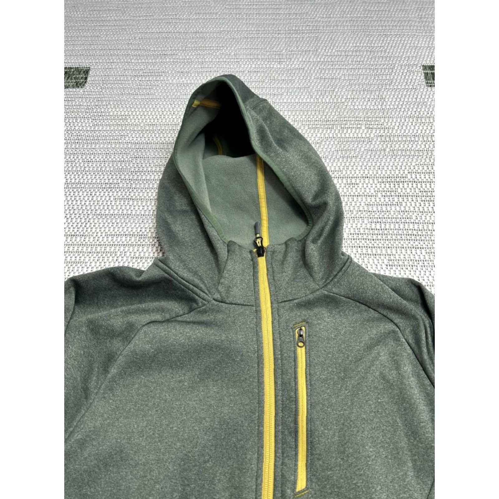 Vintage L.L. Bean Hoodie Mens Large Green Stretch Fleece Lined Slightly Fitted Full Zip Shirt Size US L / EU 52-54 / 3 - 3 Thumbnail