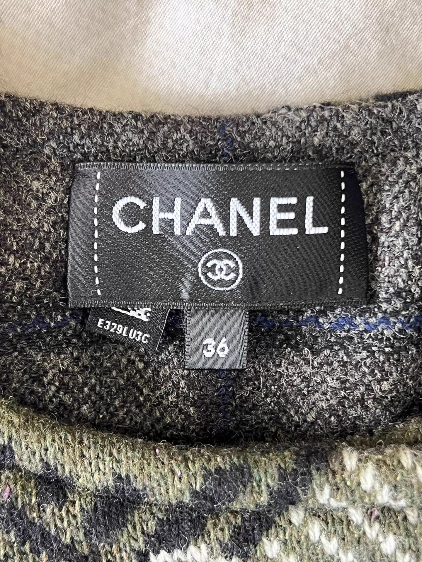Chanel Chanel CC Logo Wool Blend Jacket 36 Near New Size XS / US 0-2 / IT 36-38 - 6 Thumbnail