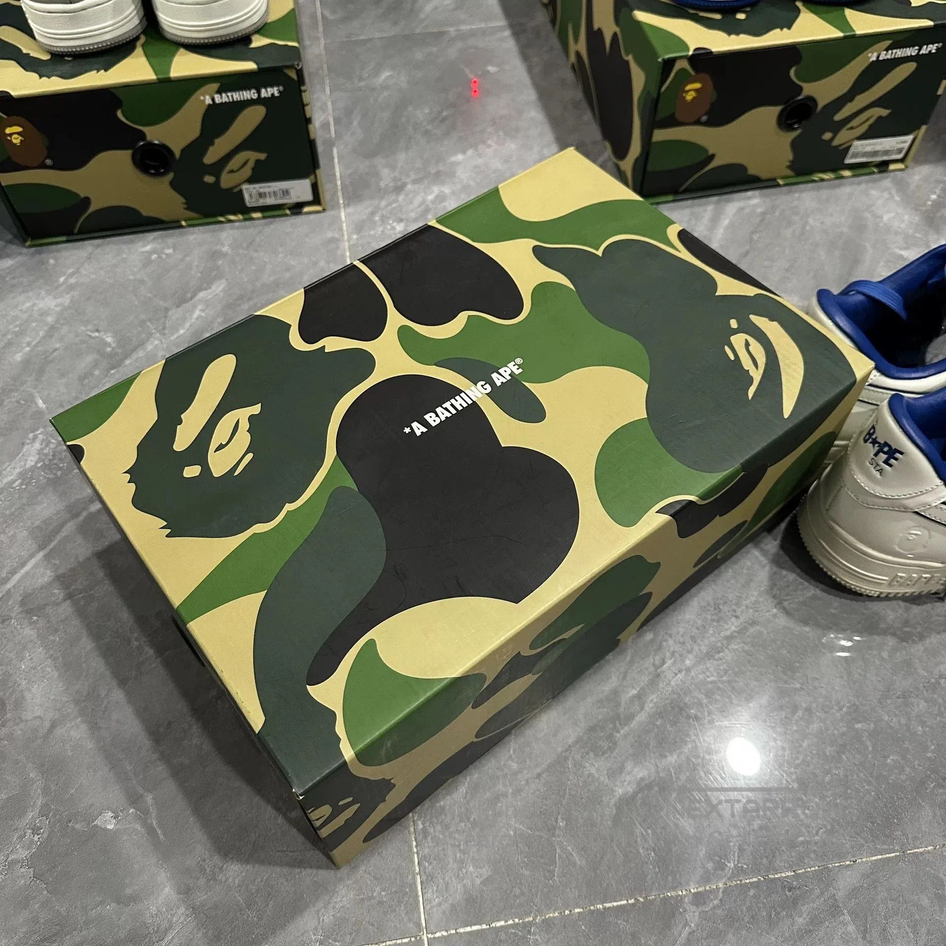 Bape BAPE STA Bapesta White Blue Sneakers. Size US 10 / EU 43 - 9 Thumbnail