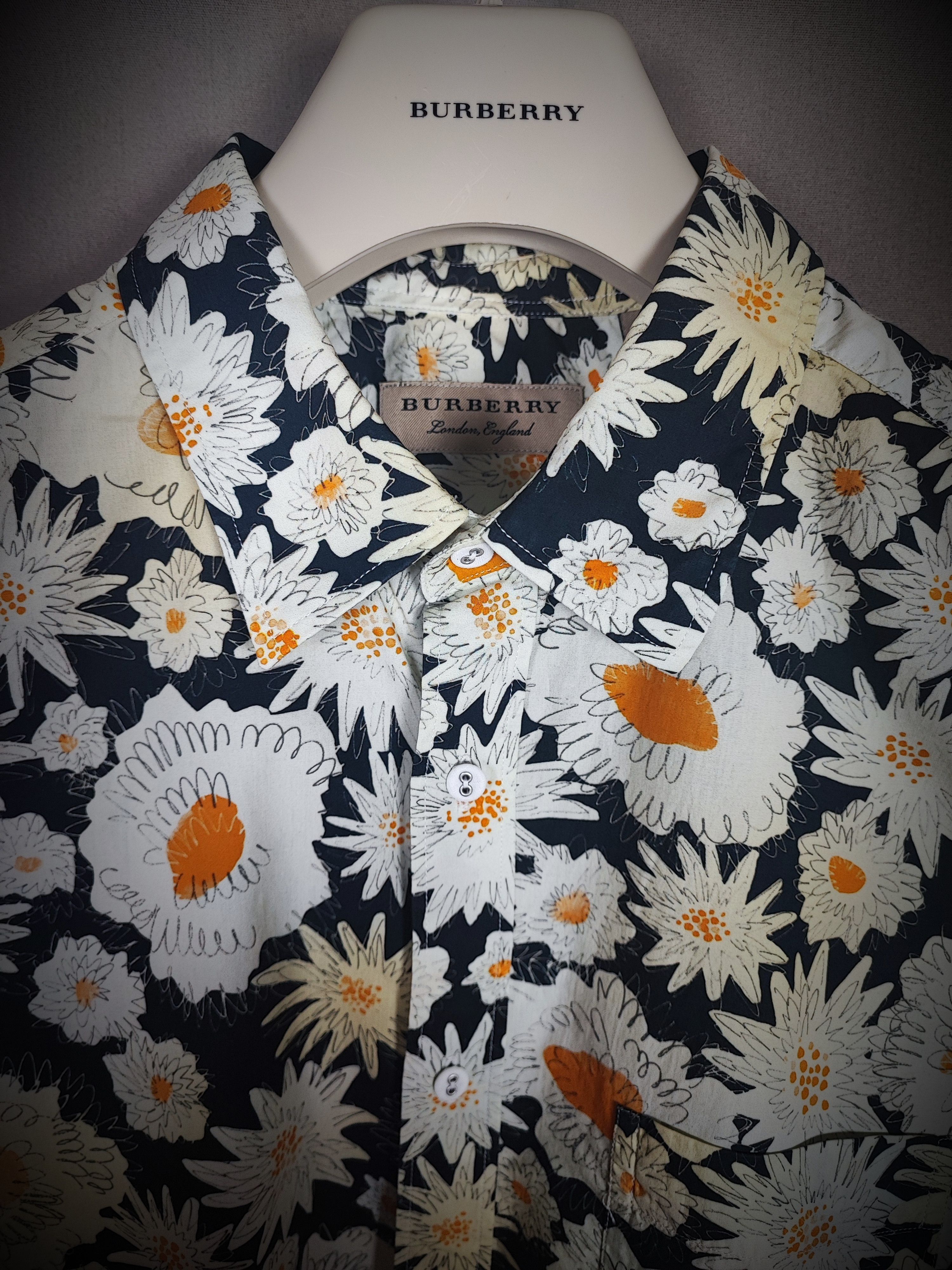 image of Extremely Burberry Shirt in Floral, Men's (Size XL)