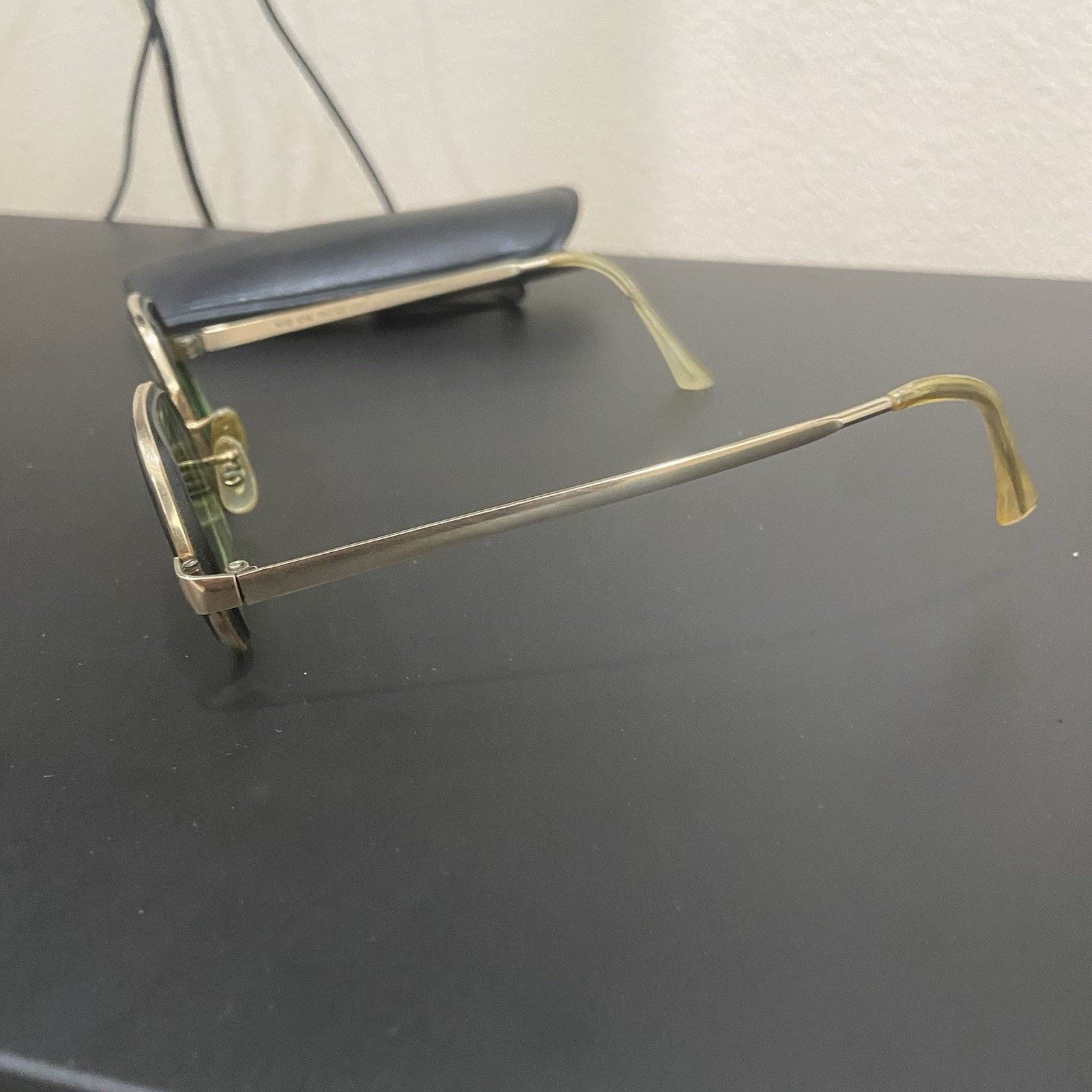 & Other Stories Vintage USA 12K Gold Filled Frame Green Lenses Sunglasses R Size ONE SIZE - 3 Thumbnail