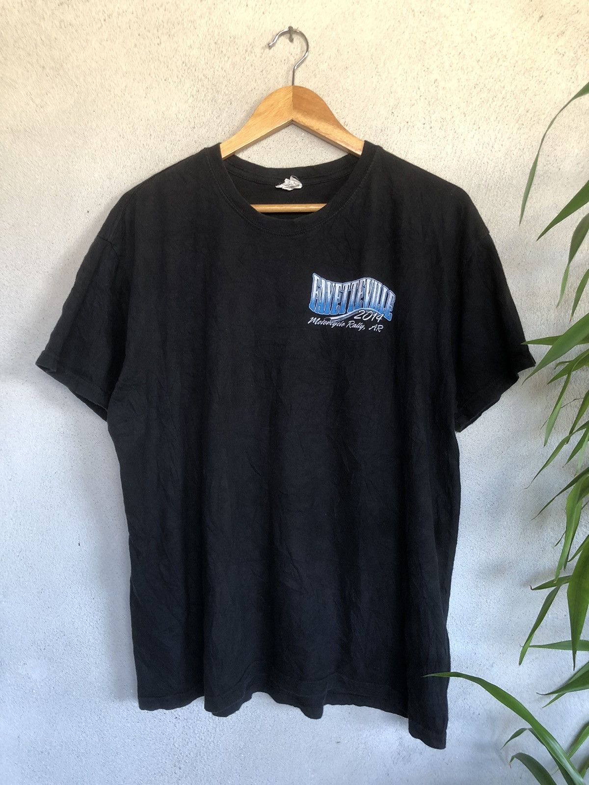 Harley Davidson × Vintage Vintage Y2K Fayetteville Motorcycle Rally Girl Backhit Tee Size US XL / EU 56 / 4 - 13 Thumbnail