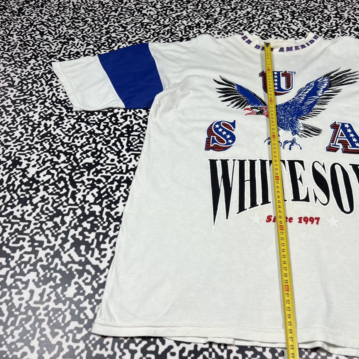 Vintage Vintage 90s White Sox MLB Retro Style Big Logo Boxy T-shirt Size US XL / EU 56 / 4 - 17 Thumbnail
