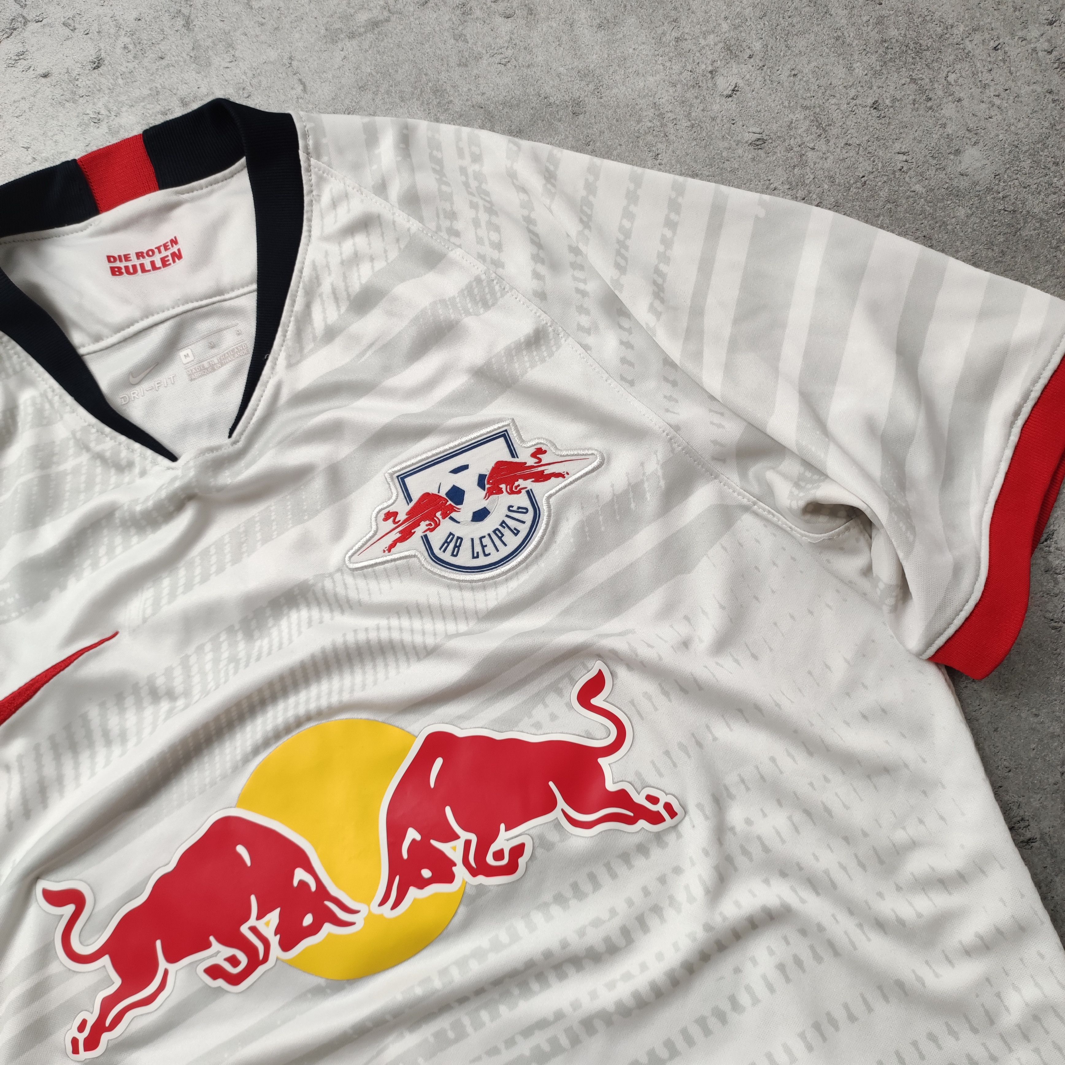Nike RARE 2019/20 Nike x RB Leipzig Red Bull Home Football Kit Size US M / EU 48-50 / 2 - 4 Thumbnail
