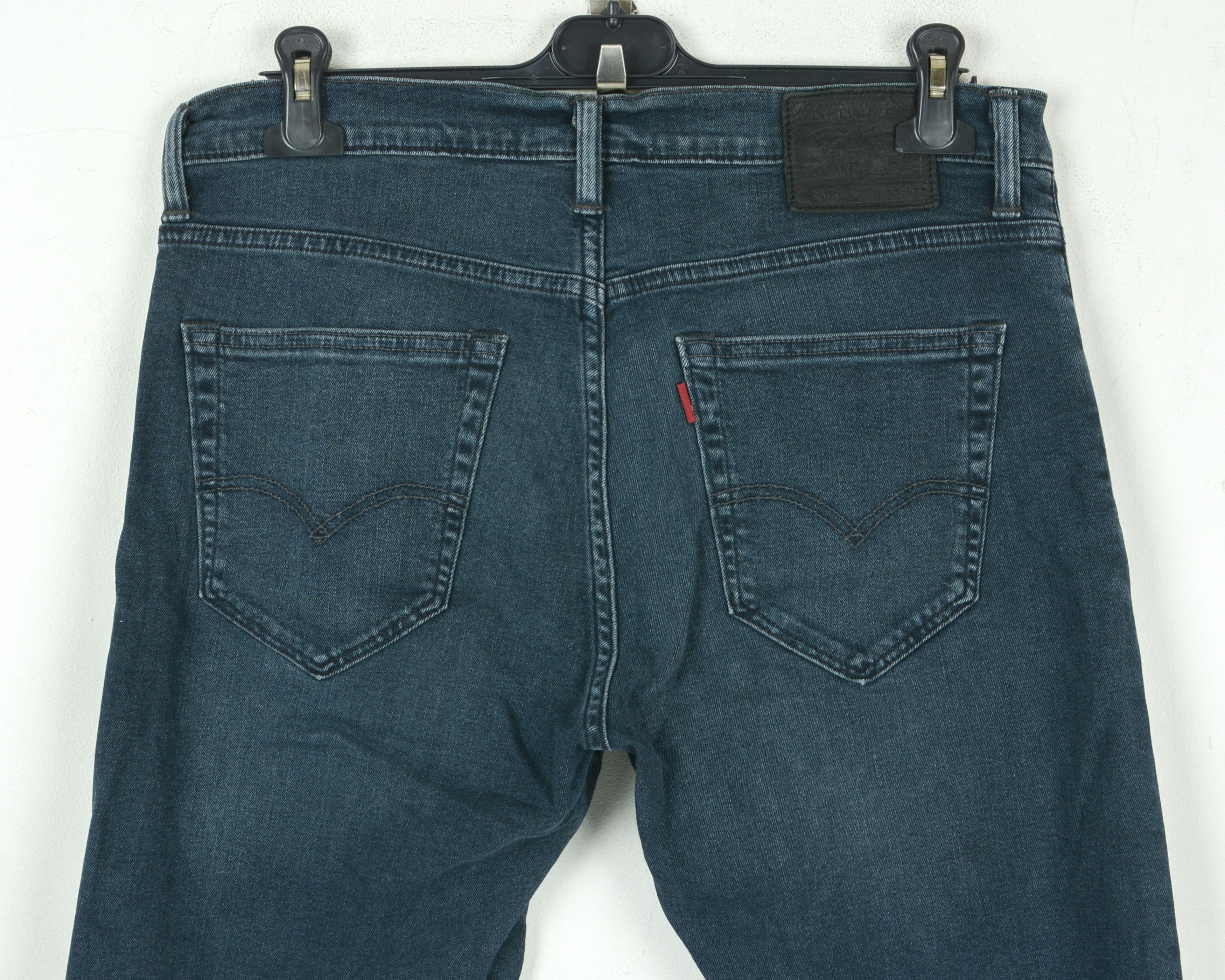 Levi's 520 Men W33 L32 Slim Tapered Leg Jeans Denim Pants Trousers Size US 34 / EU 50 - 4 Thumbnail