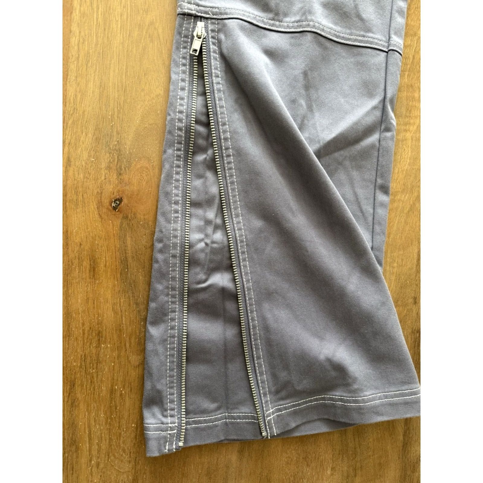 Bdg BDG Jeans Women Baggy Wide Leg Cargo 8 32x31 Purple 90s Grunge Hip Hop London Cargo Pocket Zipper Button Denim Clothing Girl Womens Jeans Size 30" / US 8 / IT 44 - 5 Thumbnail