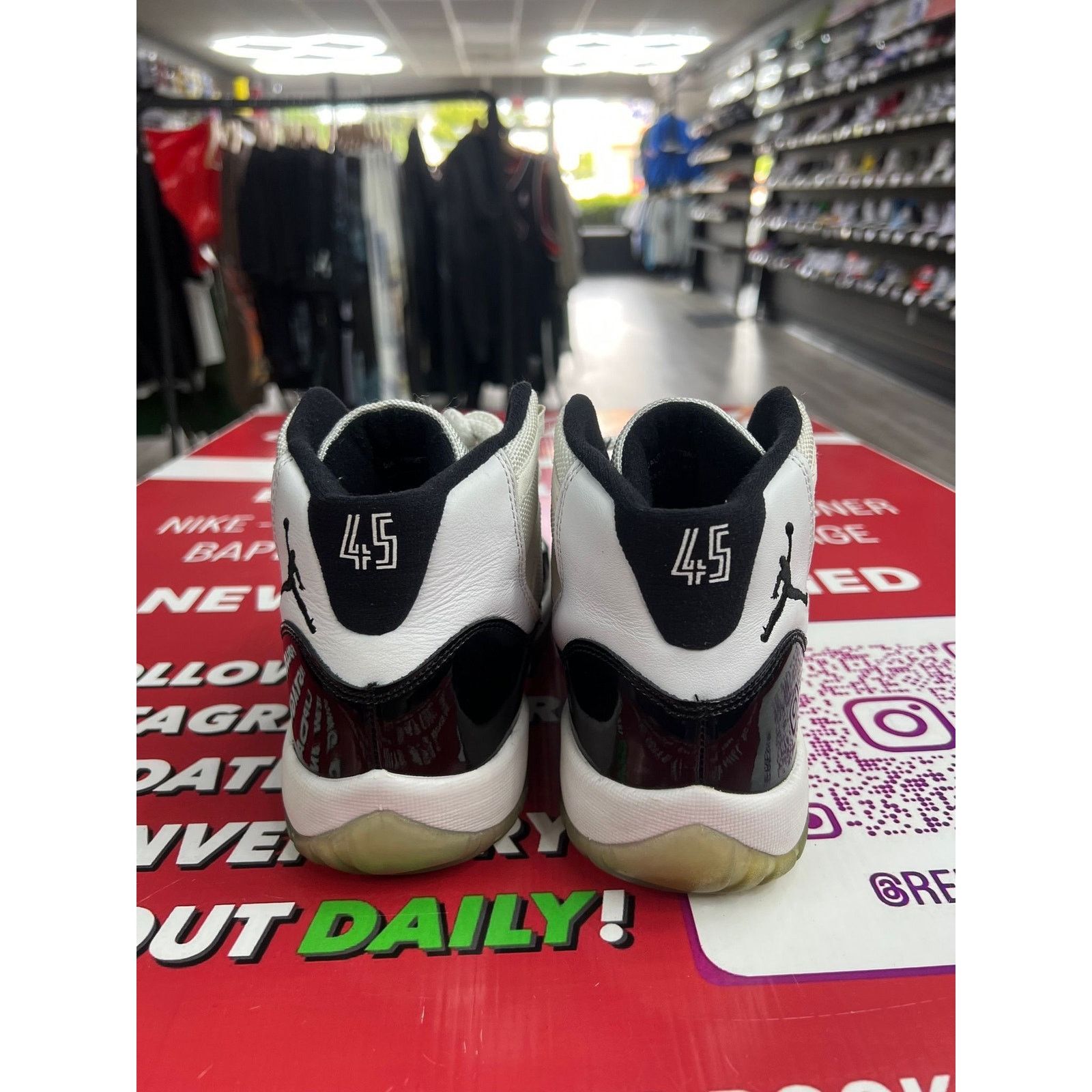 Jordan Brand Air Jordan 11 Concord Size 5.5y Size US 5.5 / EU 38 - 5 Thumbnail