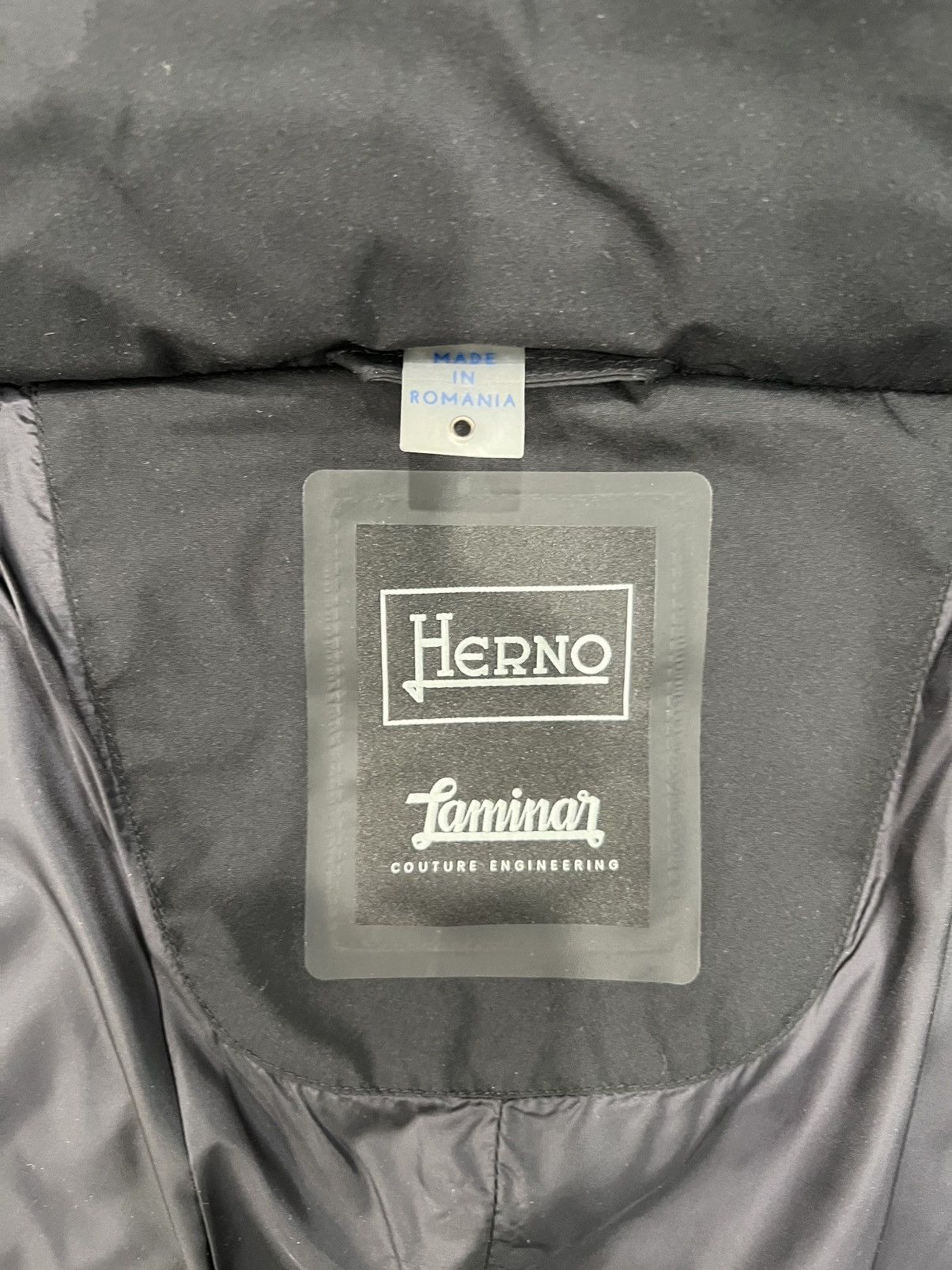 Herno HERNO LAMINAR SLIM-FIT COAT IN GORE-TEX INFINIUM WINDSTOPPER Size M / US 6-8 / IT 42-44 - 12 Thumbnail