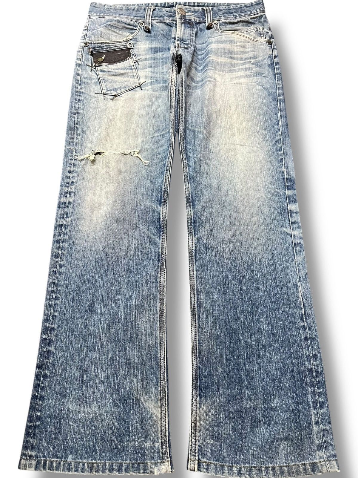 Japanese Brand Vintage Rattle Trap Faded Whiskers Distressed Denim Size US 34 / EU 50 - 1 Thumbnail
