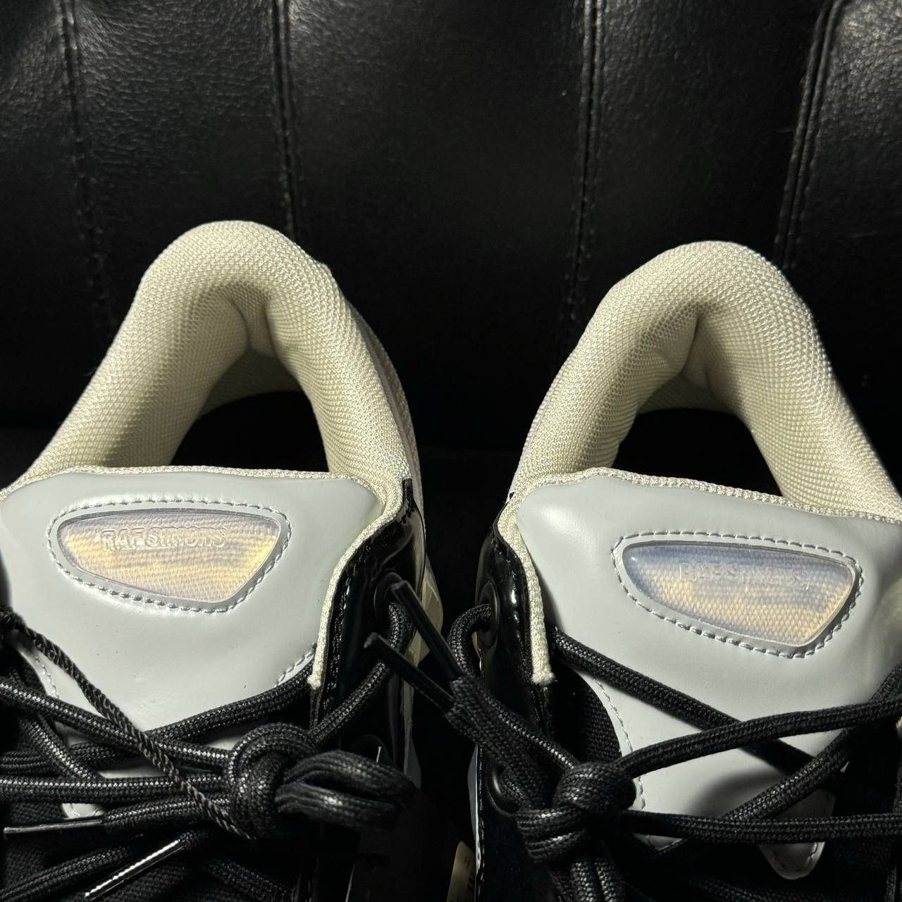 Adidas × Raf Simons Adidas Raf Simons Ozweego Cream Size US 11.5 / EU 44-45 - 7 Thumbnail