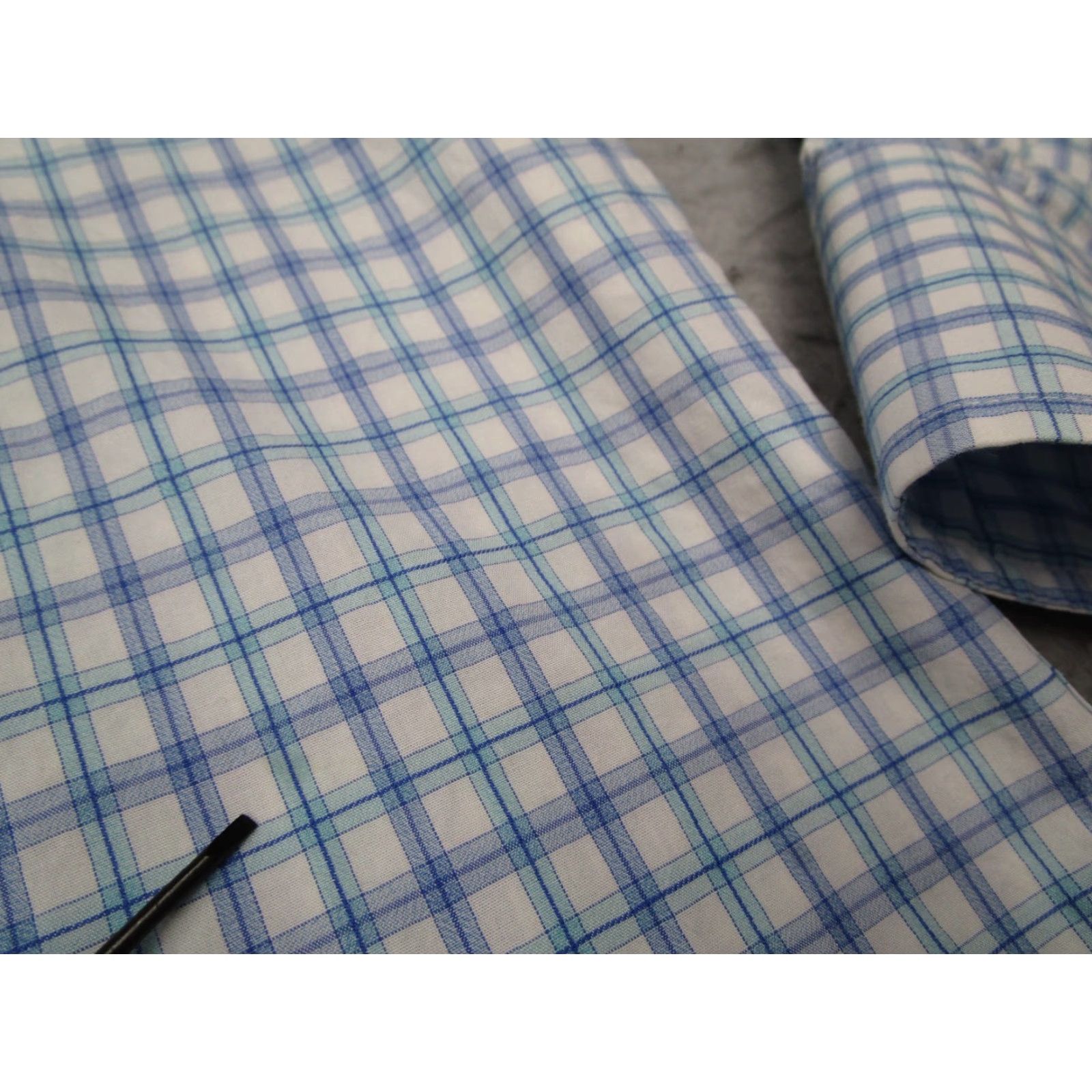David Donahue DAVID DONAHUE Dress Shirt Men Fusion blue check Long Sleeve Button Up Work 16.5 Large - 100% Cotton - Made in Vietnam Mens Size 42R - 6 Thumbnail