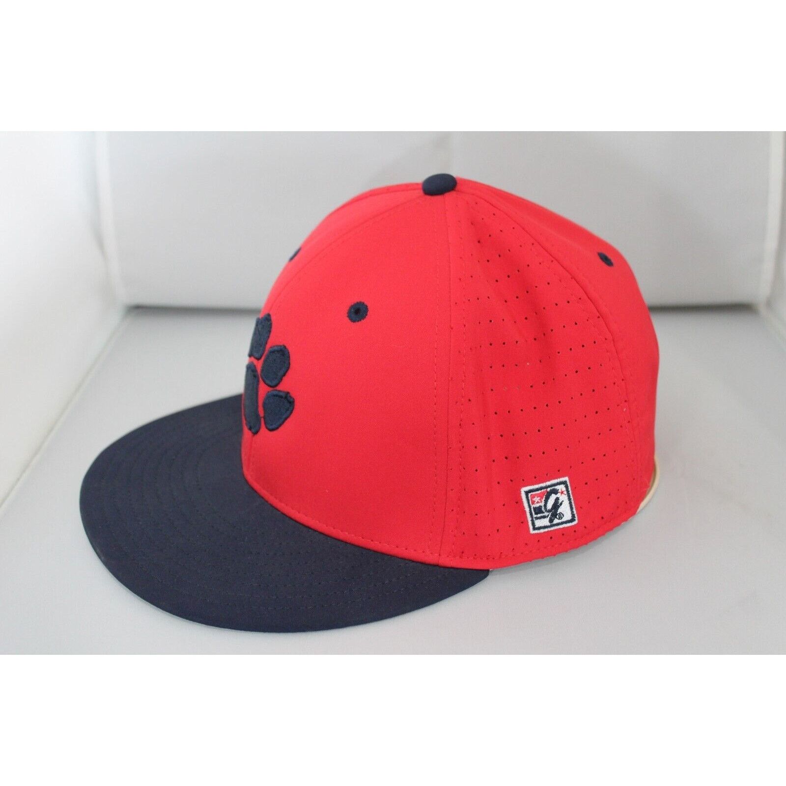 The Game The Game Flat Bill Paw Print Fitted Medium Red and Blue Size ONE SIZE - 2 Thumbnail