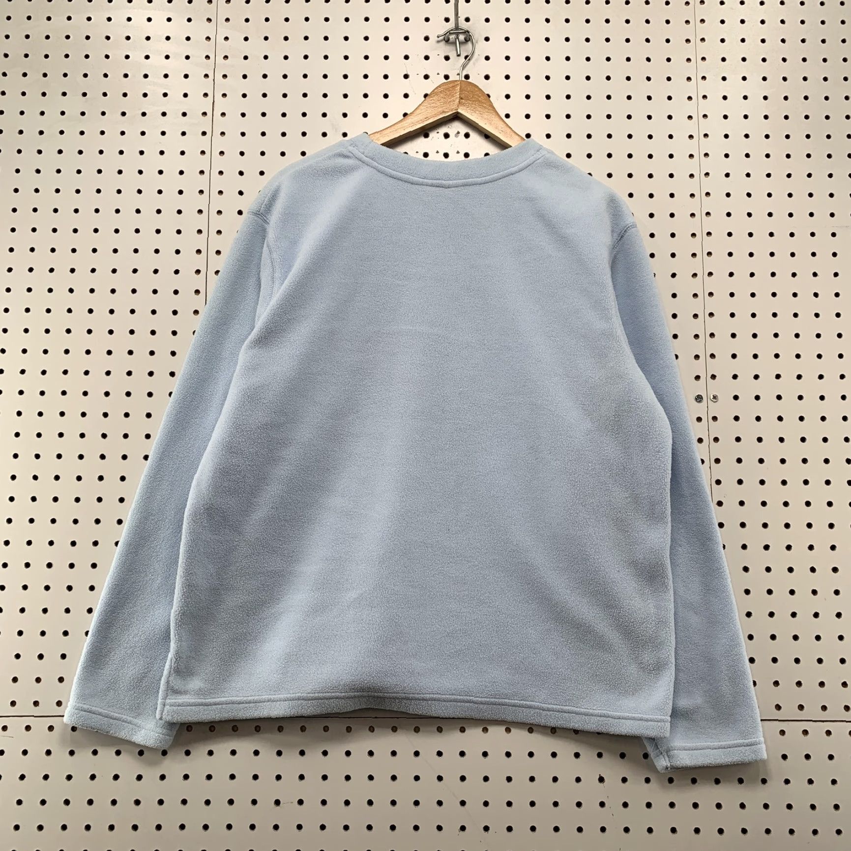Disney VINTAGE Disney Sweatshirt Womens XL Blue Be Jolly Eeyore Pullover Fleece Embroidered Graphic Print Womens Size XL / US 12-14 / IT 48-50 - 7 Thumbnail