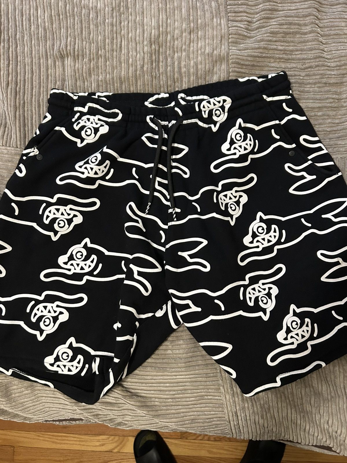 Billionaire Boys Club Billionaire Boys Club Allover Running Dog Shorts L Size US 34 / EU 50 - 1 Thumbnail