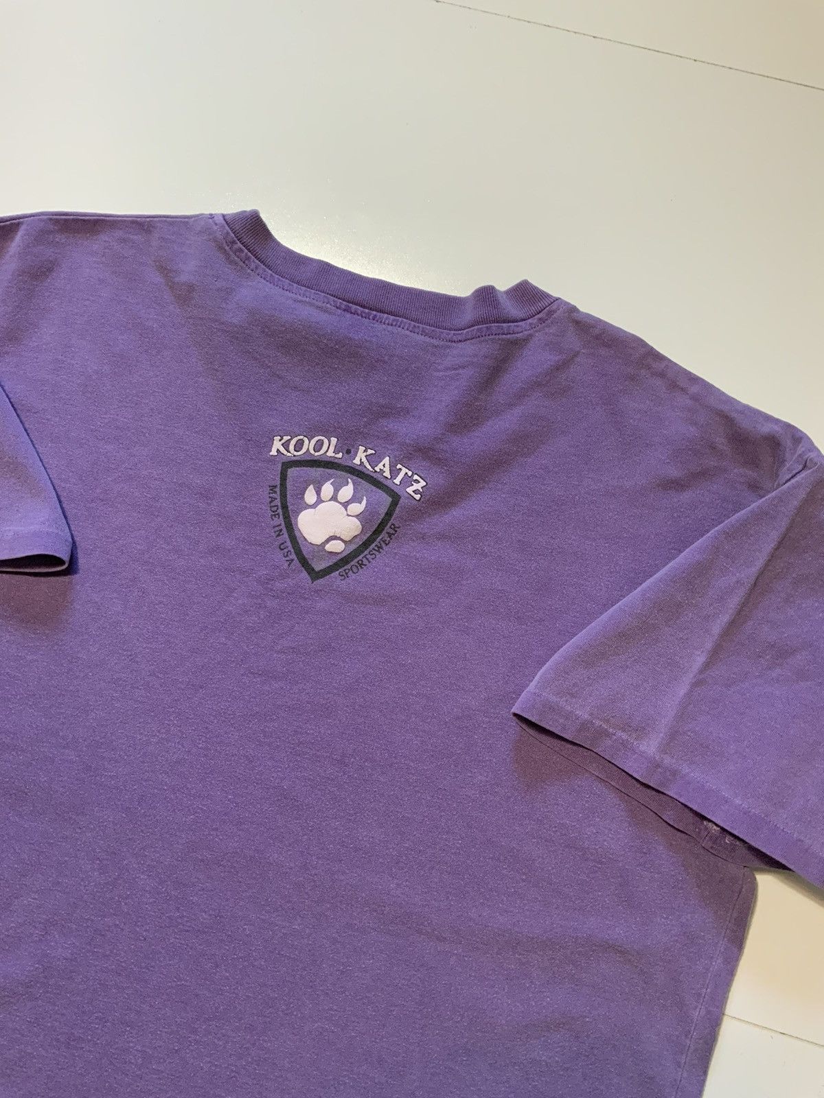 Vintage Vintage Kool Katz Puff Print Paw USA Purple Heavy T-Shirt Size US L / EU 52-54 / 3 - 6 Thumbnail