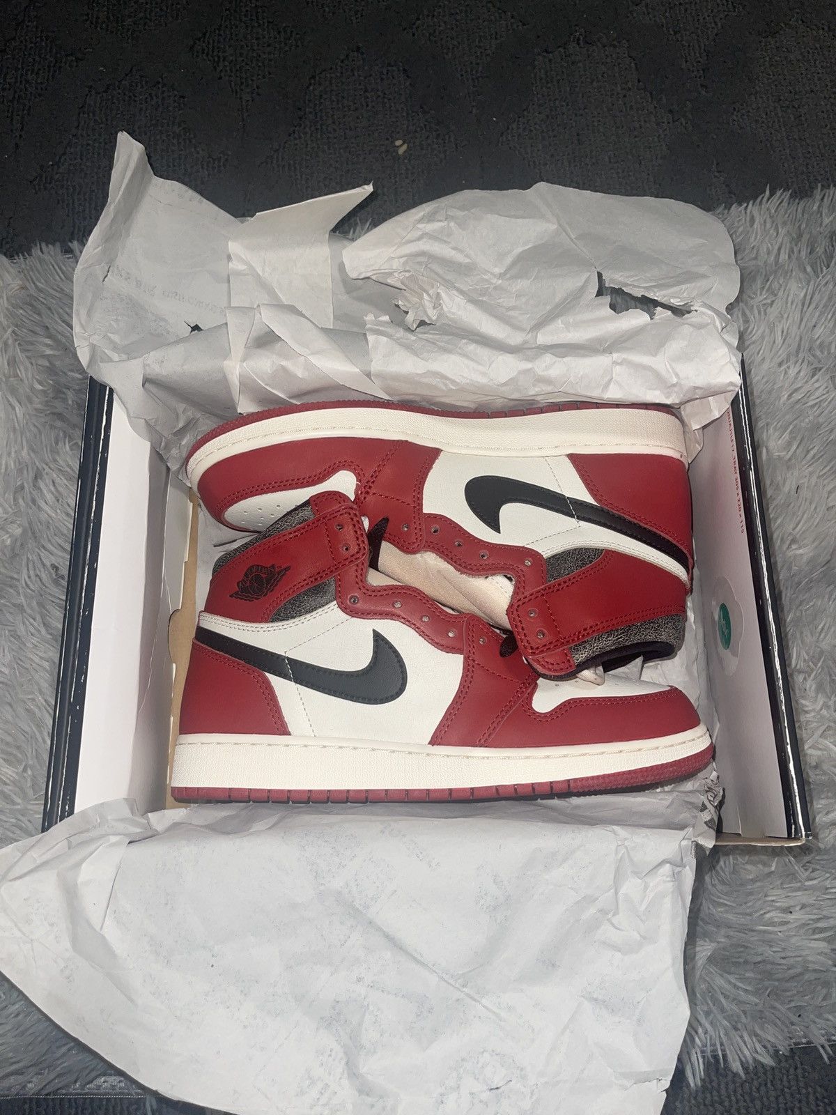 Jordan Brand AIR JORDAN 1 RETRO HIGH OG GS SIZE 6.5Y Size US 6.5 / EU 39-40 - 3 Thumbnail