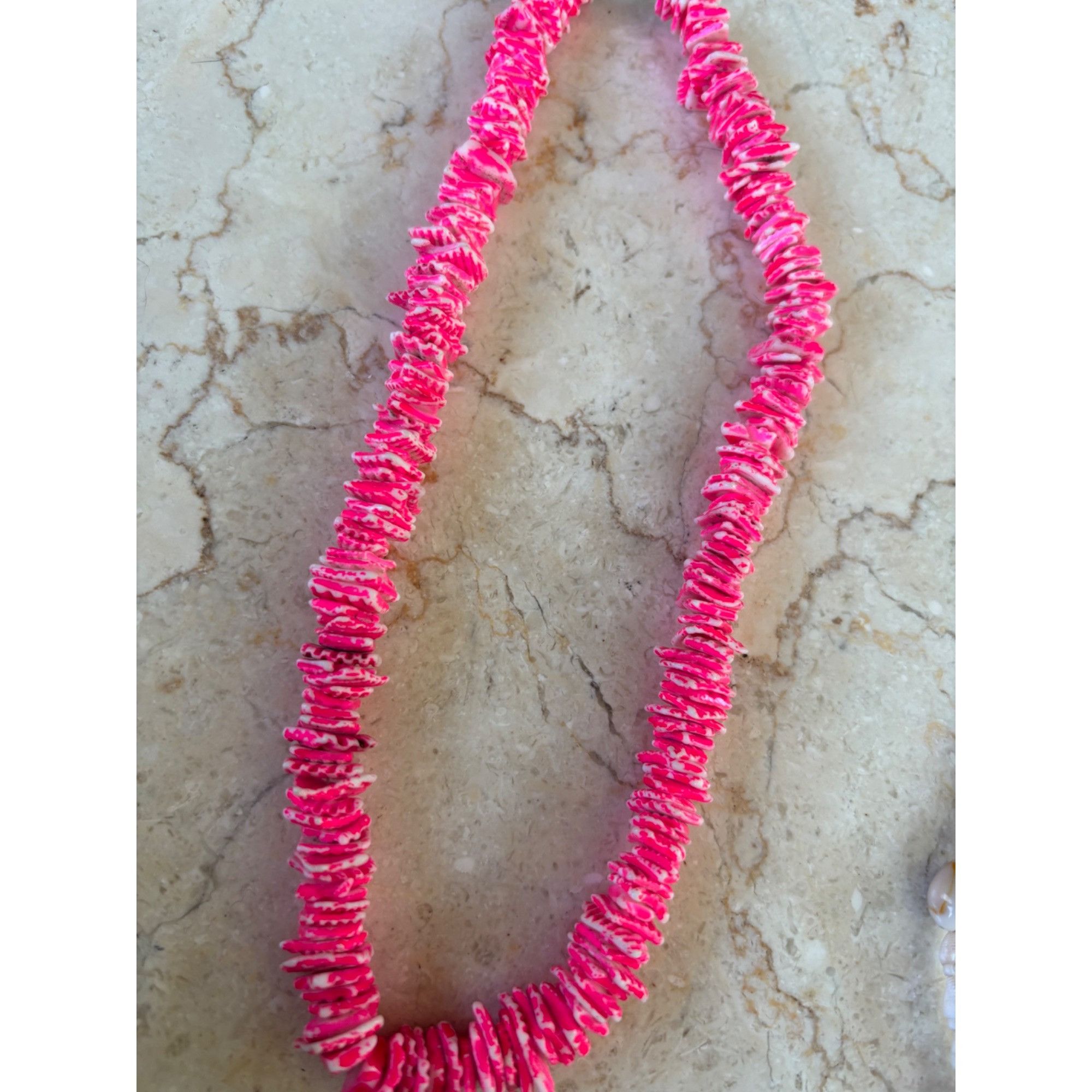 Other Black Beaded Necklace With White Turtle Pendant Pink Shell N Size ONE SIZE - 4 Thumbnail