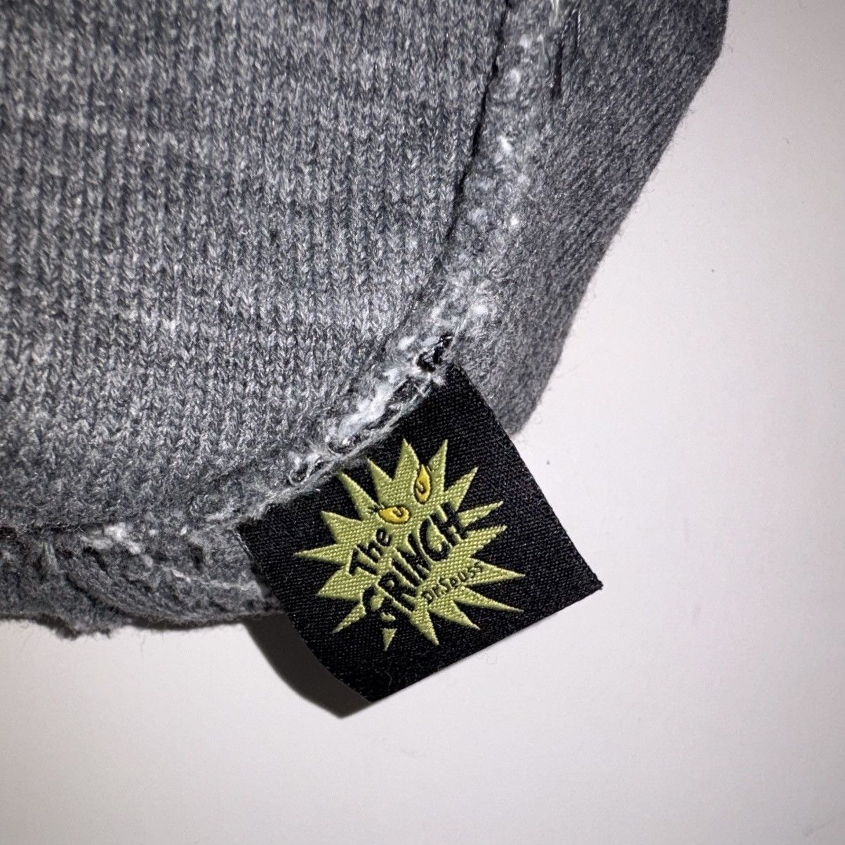 Mad Engine The Grinch Dr. Seuss MAD Engine Winter Toque Pom Beanie Hat Size ONE SIZE - 11 Thumbnail