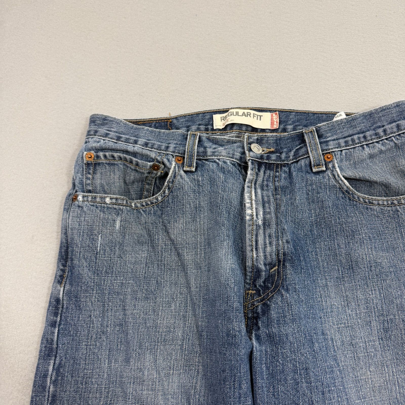 Levi's Vintage Levis 505 Regular Fit Jeans Mens 33x30 Faded 2006 Size US 33 - 3 Thumbnail