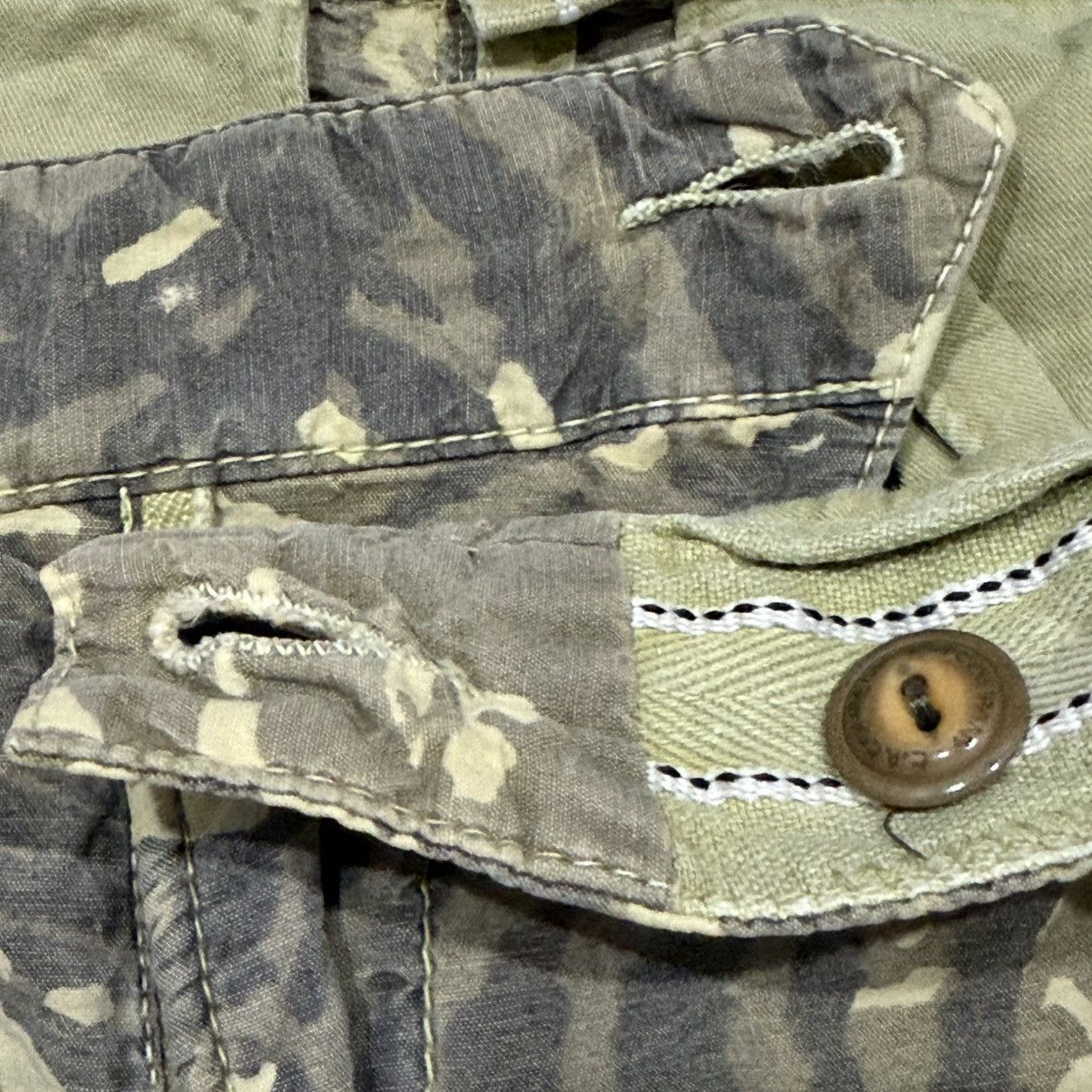 C.P. Company Cp Company Hawaii Cargo Shorts Size US 33 - 9 Thumbnail