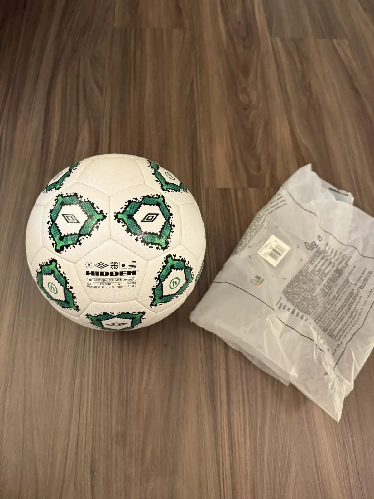 HIDDEN HIDDEN NY X UMBRO SOCCER BALL Size ONE SIZE - 1 Preview