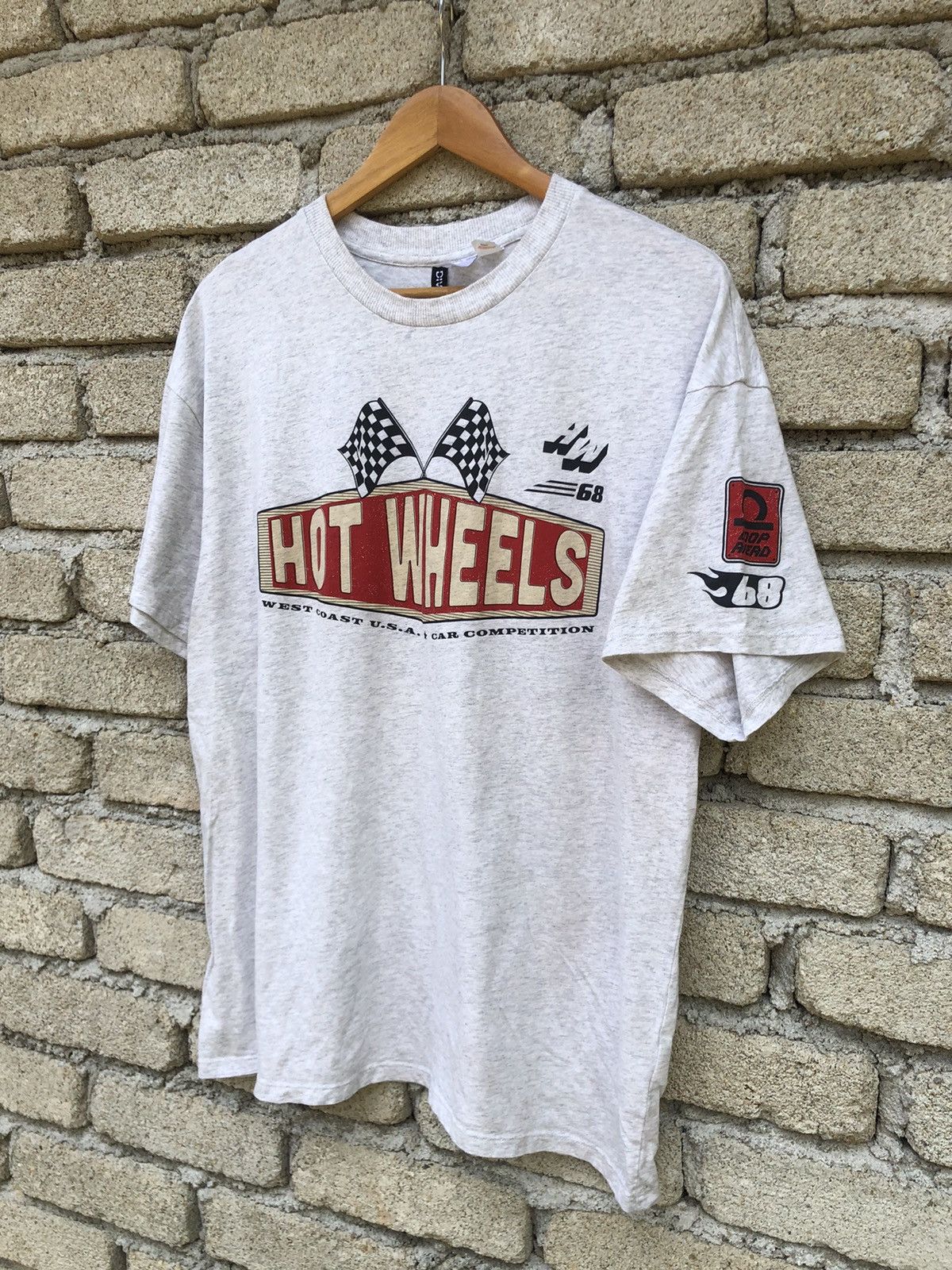 Vintage Divided X Hotwhells 1968 Loop Ahead Racing Tour Tee Size US L / EU 52-54 / 3 - 13 Thumbnail